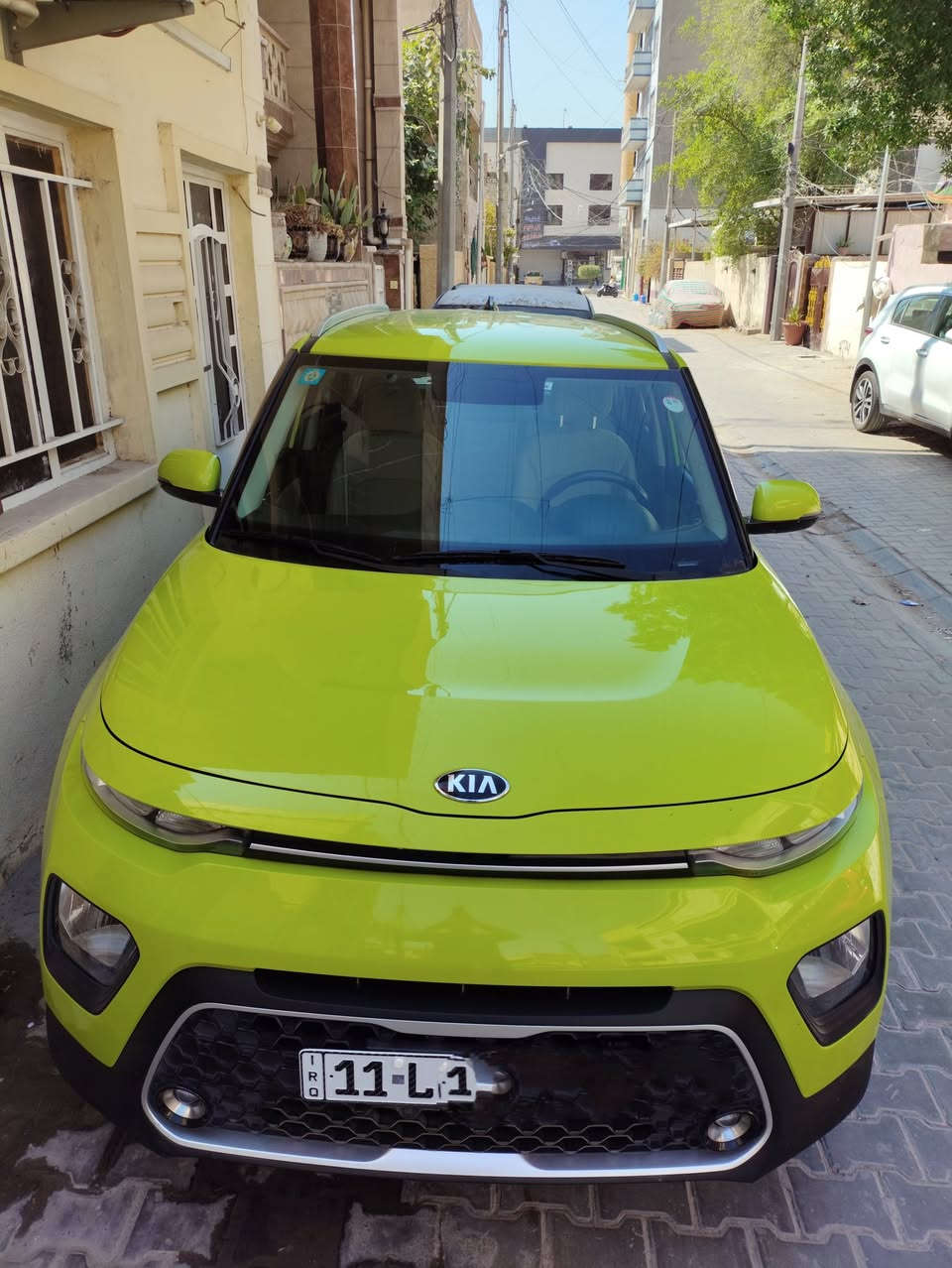 السلام عليكم
كيا سول خليجي 2020
السيارة سعرها 165 ورقة وبيها مجال بسيط حك الجية مو اكثر رجاء 
وكالة الدولية العراقية
كلش نظيفة ومرتبة وجاهزة من كل شي بدون اي نقص اخت الجديده ومحافظ عليها 
السيارة صيانتها كلها يم الدوليه وعندي اوراق الصيانة
وملتزم بجدول الصيانة الدورية
جددت الرقم والسنوية لحد 2031 وباسمي
لونها اخضر مميز بالسنوية اخضر غير محدد
السيارة مكفولة من كل شي .. بيها بارد بسيط جدا اثر خدش جاملغ وباب مرفق بالسونار
ماشية 58000 وكسور 
مكاني بغداد الحرية او العلاوي 
***********

