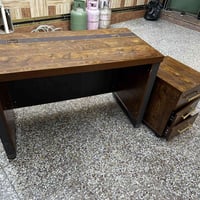 ميز • مستعمل • ايام قليلة