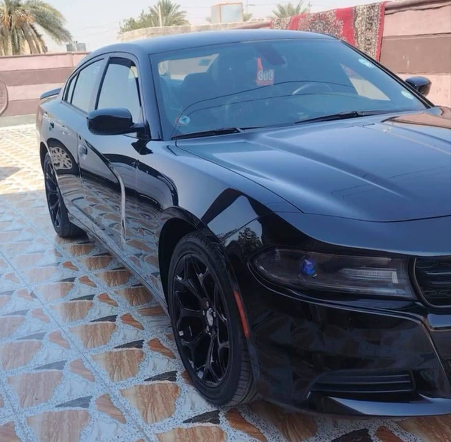 السلام عليكم جارجر ٢٠١٦ sxt
شاشه 
تحكم ستيرن
بصمه تشغل عن بعد
كلين 

ماشيه 128 mi
سعرها 210 وبيها مجال 
السياره مكفوله كفاله عامه 
السياره مال بيت م
مكان السياره ديالى 
***********  الستفسار يوجد واتساب
رقم سليمانيه
