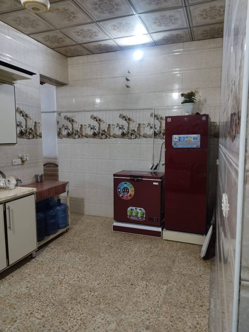 ￼ سلام عليكم ￼بيت 100 متر طابق واحد مطلوب المصرف العقاري رقم العقار 56265 مطلوب ￼ مطلوب 75,000,000 تسديد الشهر 330 ￼ مكان العقار شارع المجمعات مقابل مول بغداد خلف عالم الكهرباء مباشرة يحتوي العقار على استقبال مطبخ صالة غرفة نوم حمام مكشوفة + حمام خارجي سطح بيت متكامل البيت للمعلومة بدون فوائد مسدد من عنده 14 شهر للتواصل رقم الهاتف *********** حياكم الله أخوكم علي الطفيلي ￼
