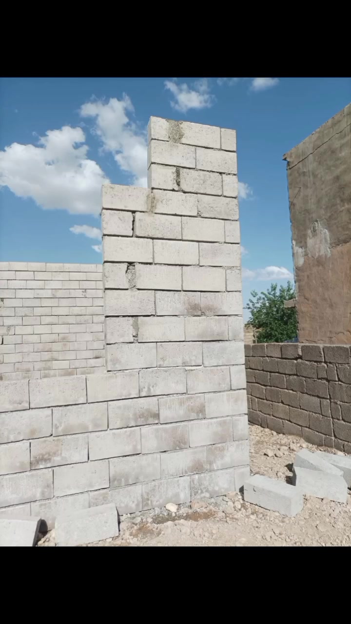 ***********
*********** بي واتساب
