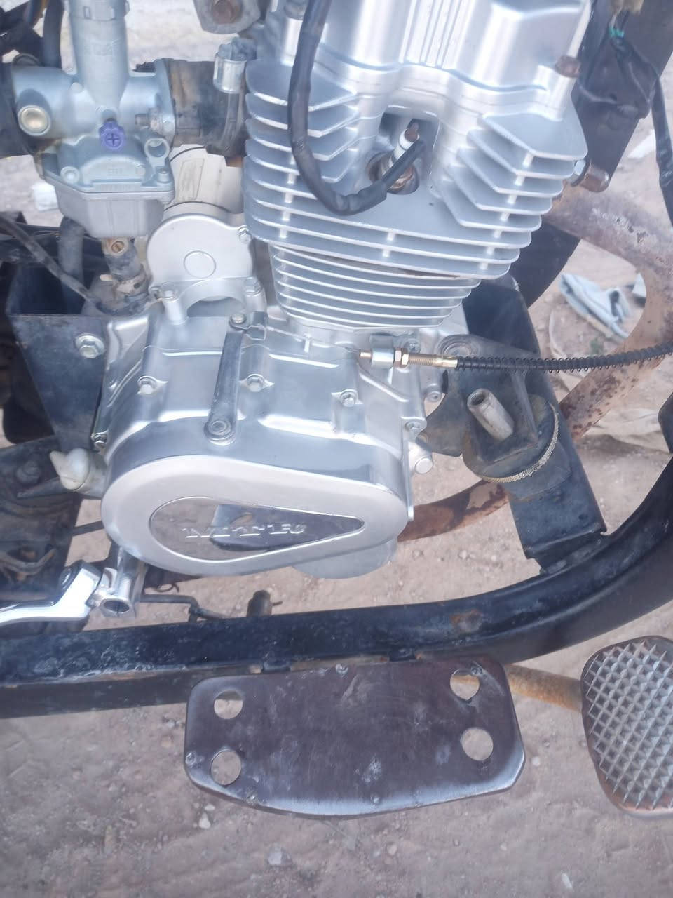 سلام عليكم ستوته للبيع مديل ٨ معمره كله ٢٥ مكينه ٢٥ ستوت جاهزه رقم وسنويه اسود وراعي بل مطار بس ابيع بدون راعي مكاتبه مكاني نجف لسعر  (واحد و٢٠٠) وبيها مجال رقمي ***********
