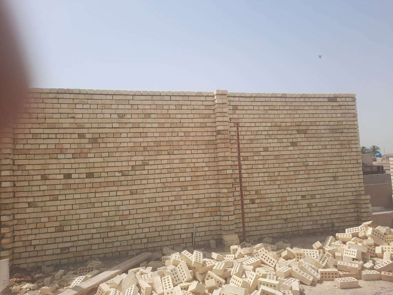 السلام عليكم خلف بناء درجة اولى تسليم مهندس دقة بلعمل متفرغ حاليا ***********
