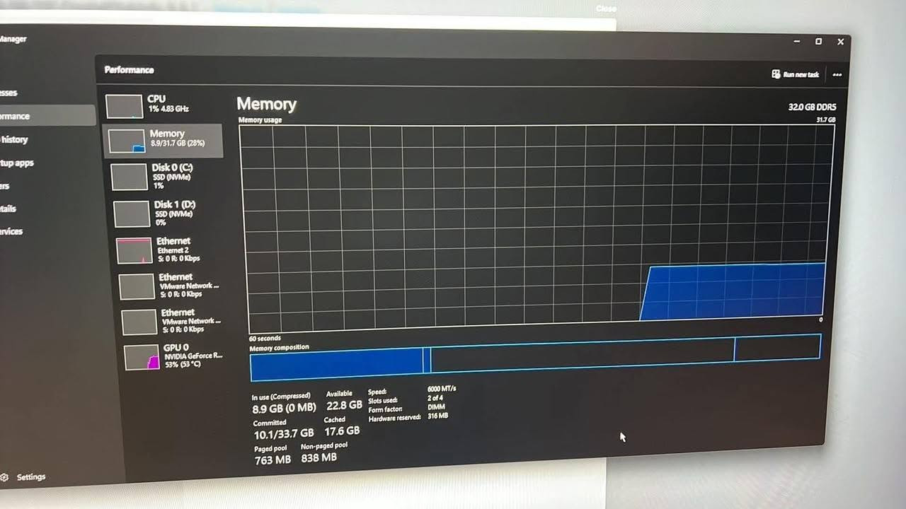 السلام عليكم
Pc للبيع استعمال قليل 
 المعالج:  Intel Core i7 13700kf 
كرت الشاشة: NVIDIA GeForce RTX 3060 (12GB)
المبرد: Pro Flow LCD (بشاشة)
اللوحة الأم: ASUS TUF B760 GAMING PLUS Wi-Fi
الذاكرة (RAM): DDR5 6000MHz OLOy
التخزين: SSD NVMe 1TB من Samsung
وواحد ثاني مساحته 1 تيرا m.2
مزود الطاقة (Power Supply): 750W
التبريد: 7 مراوح للكيس

غير متواجد بالفيس
رقم واتساب ***********
