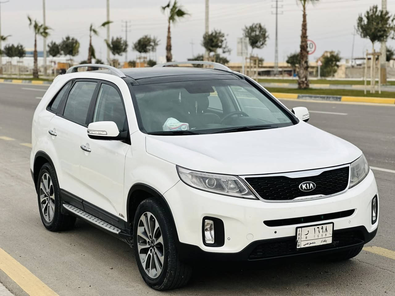 السلام عليكم.  للبيع.     سورنتو. 2014.
رقم بغداد.   مميز. مشروع وطني.  تحويل مباشر 

كويتيه.    فول مواصفات.   1/1.    

محرك.  V6.    معروفه مواصفات الكويتي 

جاهزه  وجديده.  بمعنى الكلمه. 

بيه تبديل قطعتين.     وصبغ قطعه فقط !!

مكفوله من ضربه دواخل.   شرط الفحص.  

السعر.  155 . $ وبيه مجال للطيبين 

مكاني.  الفلوجه الكرمه.

رقم الهاتف. ***********
