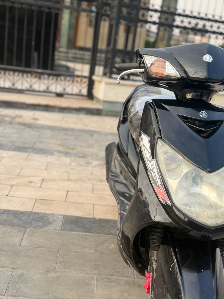 للبيع دراجه سكنس فحل مال رمبه   ماشيه 《17》الف حقيقي كفراته اصليه  محرك بلادي برغي مملعوب بيه كهربائيات كلها شغاله وراقها كامله أوي نقص مابيها السعر (٧٥٠》الف العنوان بغداد الكرخ الاتصال على الرقم *********** بغداد, العراق
