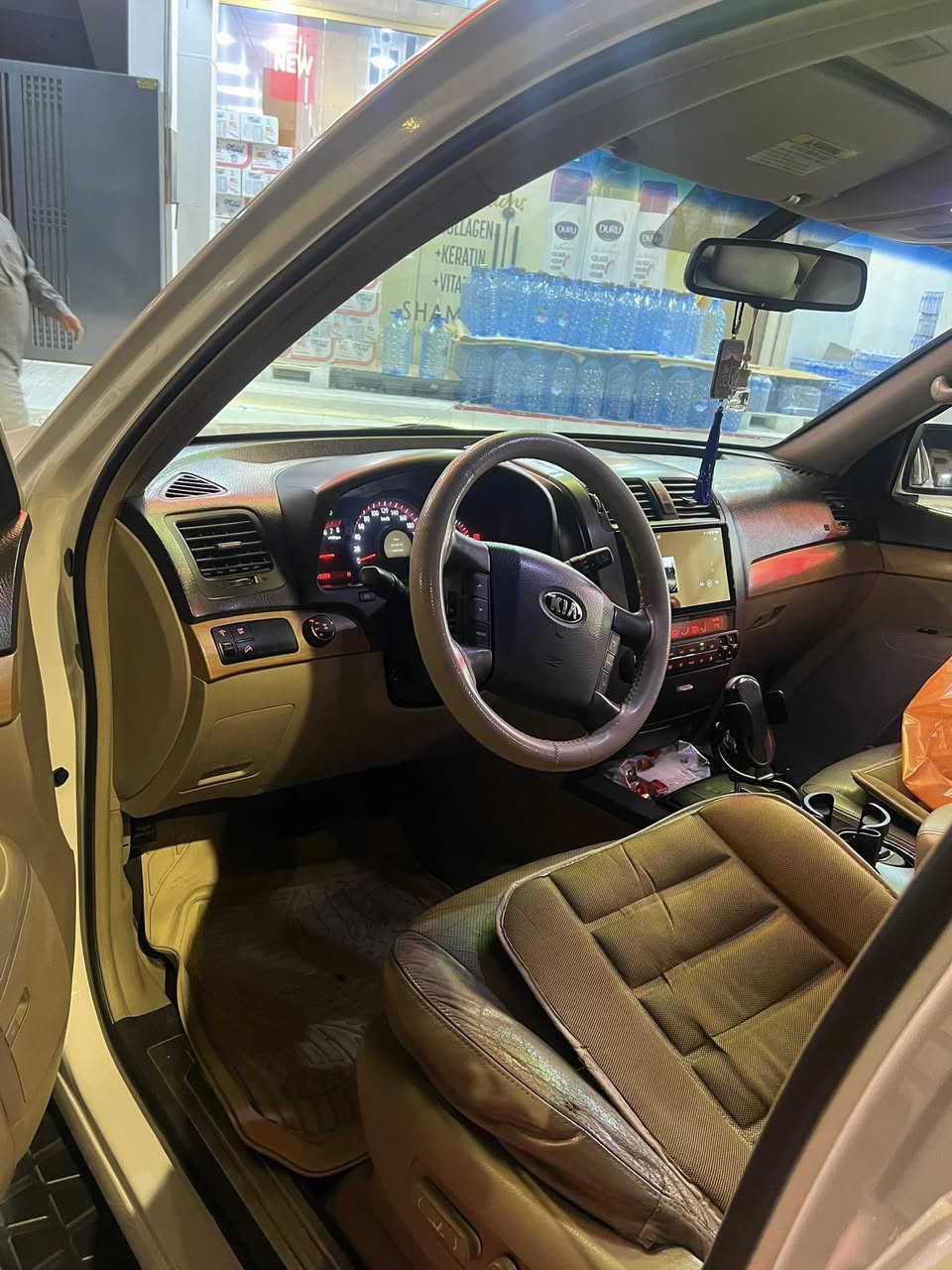 بسم الله الرحمن الرحيم
كيا مافي 2014رقم أربيل جديد دولي الحد 2030سيارة مكفوله من ضربه وصبغ السياره فول خليجي 1/1 حداديه جديد تايرات 4 جديد بطاريه جديده كماليات داخل نضيف حيل السياره مال جنايه وللعم السياره مال بيت 

ماشيه 130 م ك 

 أبيع فقط 

ملاحظة (المحرك مفتوح بدون تنقيص وصرف ) 

مكاني كركوك الرقام التأليه 

***********

السعر 177 وبيا مجال للطيبين
