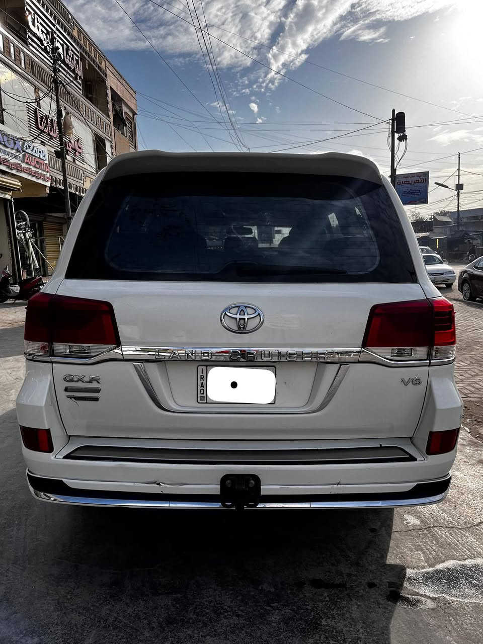 لاندكروز موديل 2008 محدثه كامل 2020
شرط الفحص بس تحديث بدون حادث مكفوله من كلشي 

جاهزه على اخر حبايه رقم بغداد بسمي شخصاً 

تخم تاير تبريد كير مكينه حداديه كله جديد 

مابيه نقص برغي والسياره احلى من الصور 

مكاني بغداد البياع الشرطه الخامسه 

متواجد واتساب 

***********
