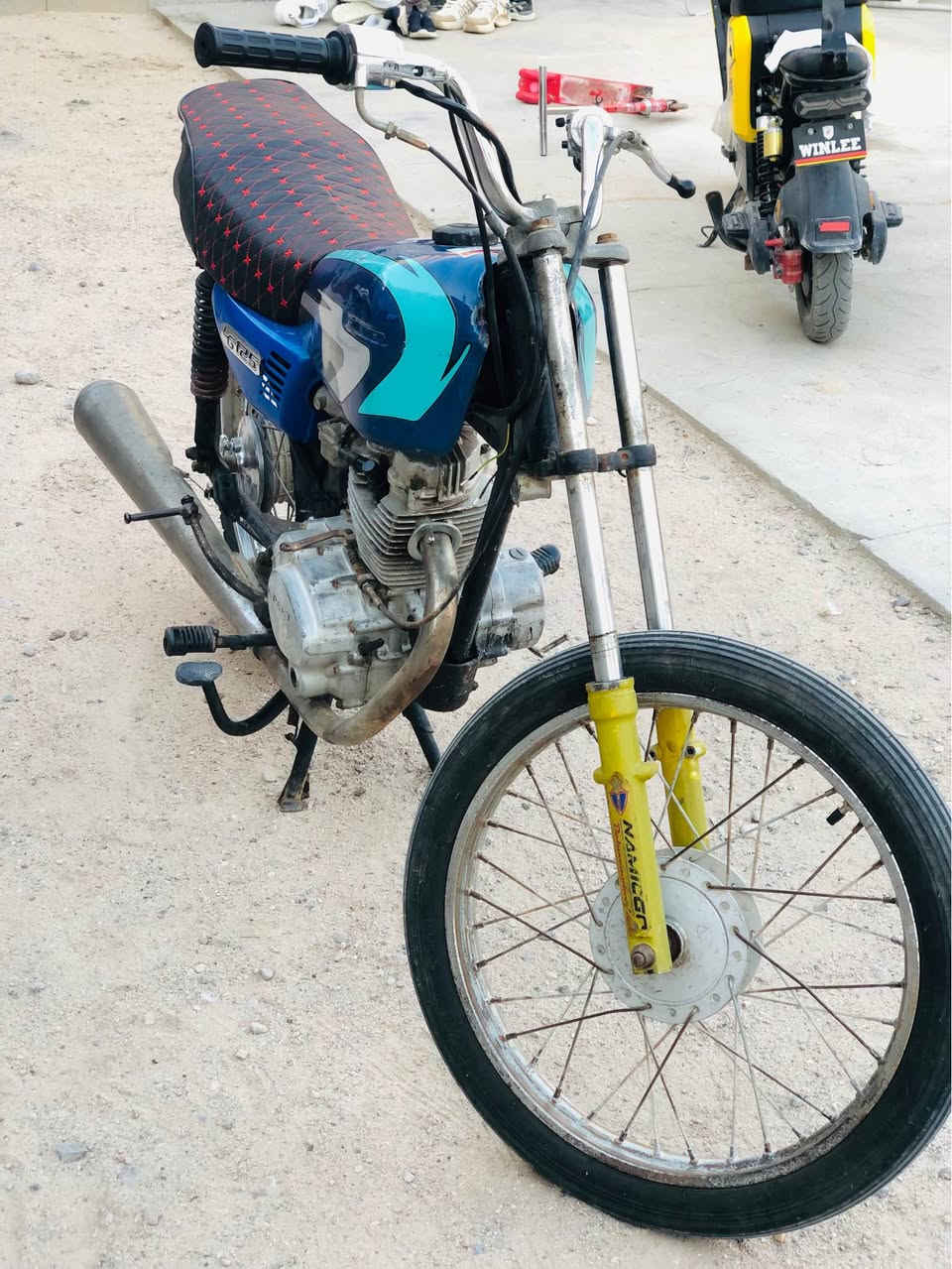 السلام عليكم.  دراجه شاصي نامه بمحرك بارت.  
ادوات.  السعر 300 وبي مجال للشراي البصرة, العراق


**إذا كنت صاحب هذا الإعلان وتريد حذفه لأي سبب، رجاءا أرسل رسالة إلى الدعم الفني**