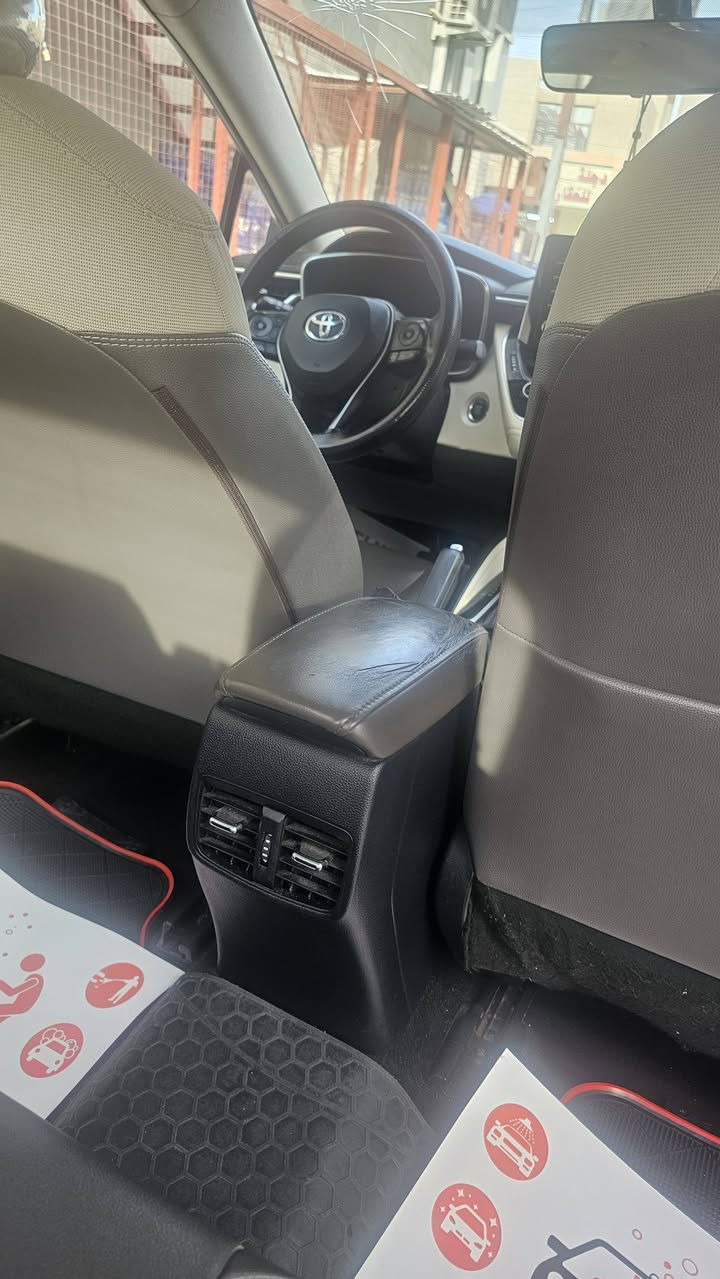 السلام عليكم كورلا ساز بريم ٢٠٠١٩
فول مواصفات ويل كروم ١٧
زركات لايت يرباك فول 
لايت زنون عالي ناصي 
لدات
اناره بلادي لابواب ٤
كشنات جلد 
تحكمات مرايه عاكسه 
ملاحظه
بارد الباب سايق +كلير شبر بغداد الدوره /***********
