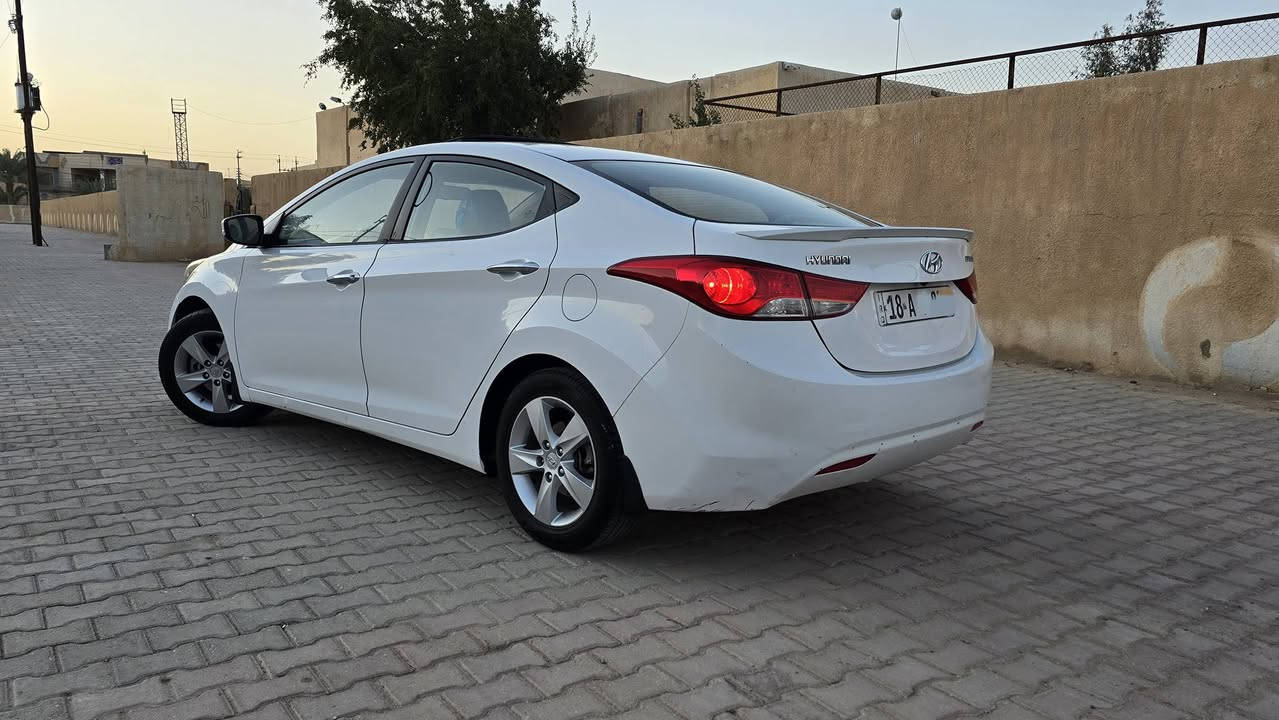 النترا موديل 2014 خليجي
السياره جديده كفاله عامه فقط جاملغ امامي صبغ اثر شخط بدون دواخل بدون فتح
مكينه 1800 دوش
كير كهربائيات تبريد كوله جديد 
رقم بابل الدولي تحويل مباشر السياره فول مواصفات عده البصمه السياره نضيفه بدون بارد بدون شخوط السياره جديده وبالعافيه ع الياخوذها 
مكان السياره كربلاء 
السعر 120 بيها مجال 
للاستفسار :***********
