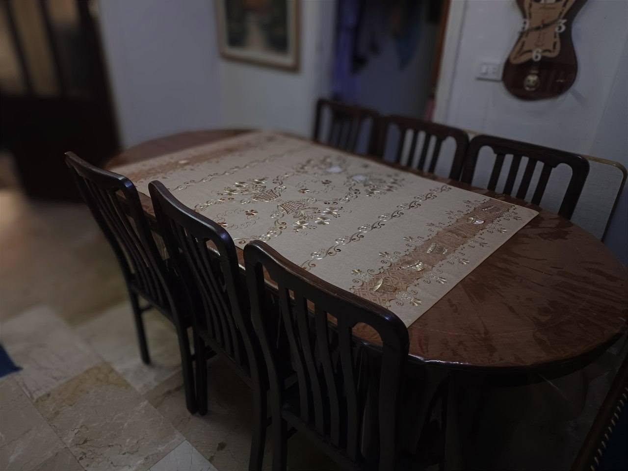 طاولة سفرة تقيلة خشب زان  بيضوية الشكل  معها ست كراسي  طولها210 وعرضها 110  بسعر مليون و700
التواصل مسنجر او على الرقم 0946706389

طاولات خشب زان نضاف بسعر 250  تواجد مزة جبل


**إذا كنت صاحب هذا الإعلان وتريد حذفه لأي سبب، رجاءا أرسل رسالة إلى الدعم الفني**