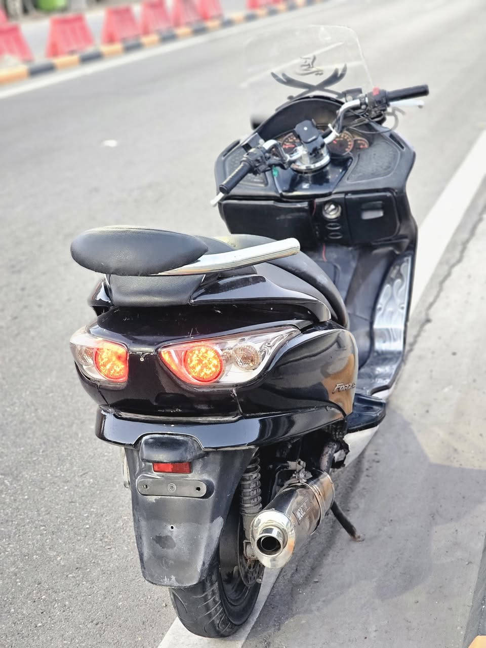 فورزه 08 للبيع جامه طويله يدات تدفئه مكينه خير من الله قبق الكلجات موجود بس نقصها بس جملغ امامي رايدها ب٧٥٠ وبيها مجال مكاني بغداد حي اور


**إذا كنت صاحب هذا الإعلان وتريد حذفه لأي سبب، رجاءا أرسل رسالة إلى الدعم الفني**