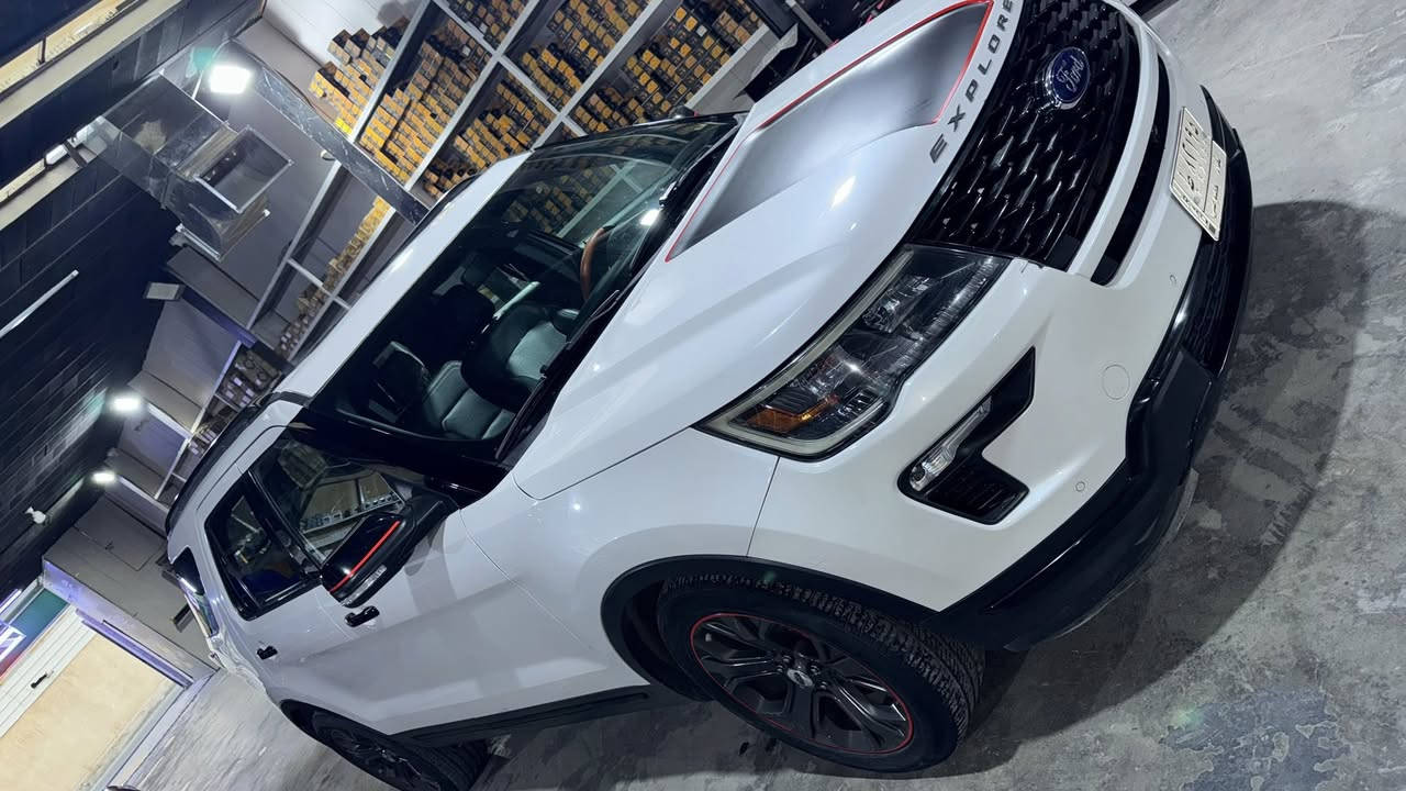 السلام عليكم
Ford Explorer 2018 Sport 
7 راكب 
محرك 6 سلندر حجم 3.5
Twin turbo 🚀
بصمة ابواب و بصمة تشغيل
رادار امامي 
رادار توقف ذاتي 
مرايات قلاب 
كشنات جلد تدفية  وتبريد
كشنات الخلفية كهربايي
ستيرين هيتر
تحكم ستيرين فول  
صندوق شفط وجلاق
مرايات جوانب هيتر
شاشة حجم كبير  ماركة سوني
حساسات خلفية وامامي اصل 
اشاير بالمرايا الجانبية 
لايتات امامي عدسة مع بلوجكتر دعامية
كشنات الامامية فول كهرباء مع ذاكرة لكشن السائق
كود خارجي للقفل على باب السائق
سكليتر كهربائي مع تحكم ستيرن بالجهتين
سستم صوت SONY متكامل مع 8 سماعات داخلية 
تبريد ثلاث قطع امامي وسط خلفي
منافذ AUX, مع اربعة منافذ USB  مع تقنية ربط جهاز ستلايت على السيارة مع منفذ رام ذاكرة ورام خرائط GPS مع منفذ كهرباء 110فولت 
الاضائة الداخلية 12 لون 
نظام الاوامر الصوتي اثناء القيادة 

سياره فول للاخير وجديده
السيارة كلين تايتل
ماشية 87000 mile
السيارة  تحويل بنفس اليوم 
سنوي و رقم كلها جديد 
بعد بيها مواصفات..
بغداد
السعر الاتصال على الرقم 
***********
