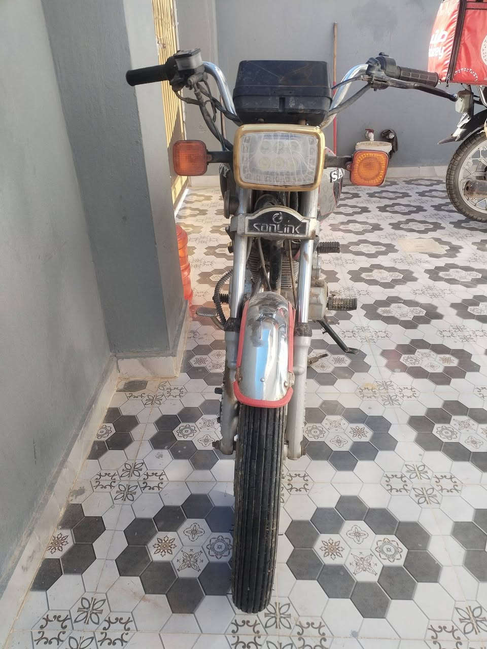 دراجة سيفان موديل 2021 للبيع اوراق كاملة مكان ديالى بعقوبة الرازي سعر 450 بيهة مجال ***********
مكنية مجفتة جديد
