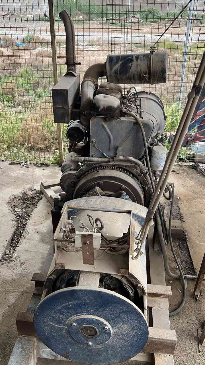 السلام عليكم مولد دويز ٣بستم صاروخ بلادي برغي مامفترح بي مولد خير مالت الله راس التوليد ١٢٠امبير 
للبيع السعر ٣٥ ورقة 
العنوان ديالى شهربان قرية الحساوية 
***********
