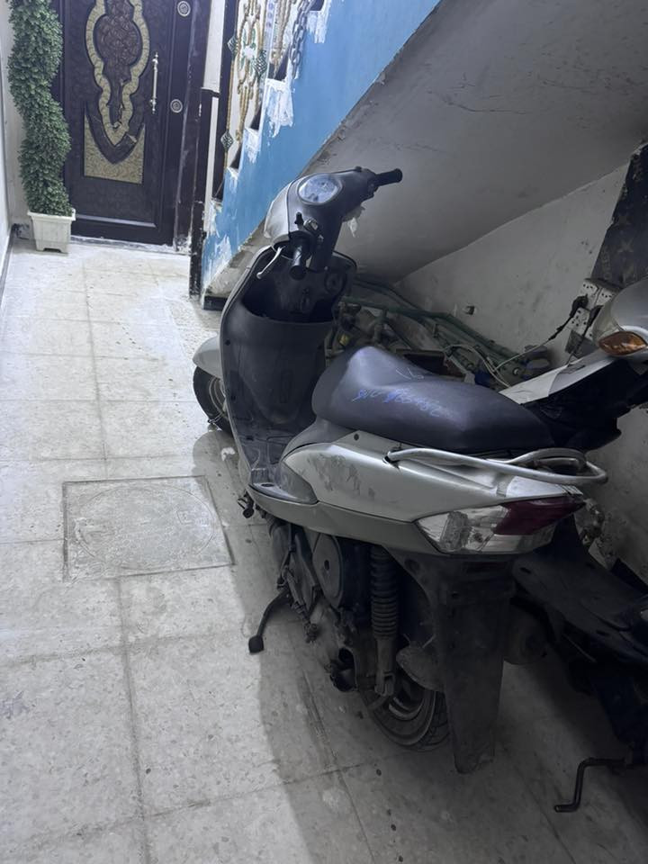 ماكس منغولي  

دراجة نظيفة ورمبه مصارلي 25 يوم من مشتريها كل شي شغال بيها بس الگفر مال محرك  مكسور  كهربائيات شغالة وكفر زين صوت محرك يخبل ما مفتوحة ابداً 

700 الف 

*********** واتساب واتصال او خاص
