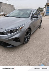 مكلف بنشر  للبيع كيا فورتي موديل ٢٠٢٤ فئة جيتي لاين حادثه فقط قبق جنطه...