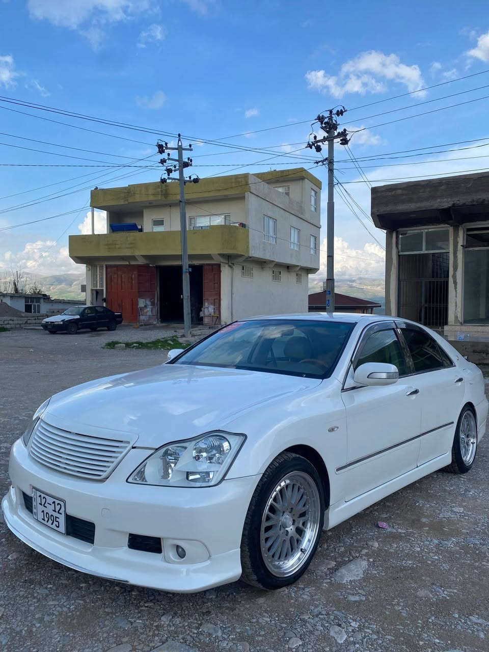 ***********
سەلامی خوالەهەموولایەک 
شاینەی ساغ 2005  .فولی بیصڵاید
گێڕوومەکینە گەورە واتە 182 بێدوکەڵ
گێڕومەکینە بەشەرت /بۆیاخ بەشترت 1پارچەی بۆیاخە چەمەلەخی دواوەوەبۆیاخە لەیابان\دەعمووکەڤەروو شاسی بەشەرت 
سپی ناو زەرد سێپەردەو سەلاجەو مەرکەزی جڵد 
کامل کراوە بە سپۆرت کەئەڵێن تاقانە ئەمەتاقانەیە بەمانای کەلیمە خۆی ڕەلەسمەکان جۆنە ئاوایە لەواقعە دەعەمی پێشەوپاشی دوسە کانی کروە بە 84شریکە.بە گلایتی دواوە وە لیزە رە.بلاجکتوری لیزە رە.زورشتی کەی تیدایە..باس ناکریت.
ناونیشان سلیمانی 
سعر 95گەڵا 
تکایە نامەمەنێرە جواب نادەمەوە لەگەڵ ڕێزمدا
