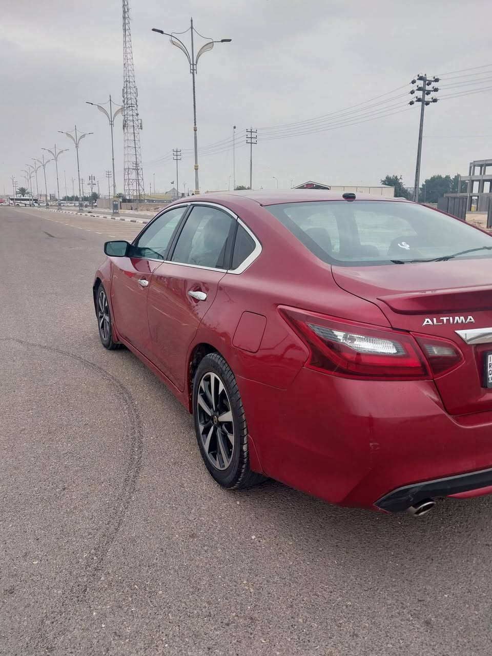 نيسان التيما رقم اربيل بسمي سنويه لل 28اربع قطع صبغ بدون دواخل SRشفتات استيرن كامره خلفيه مديل 2017  مكاني كربلاء ***********   ٠٧٧٧٩٦٥٦٣٦
