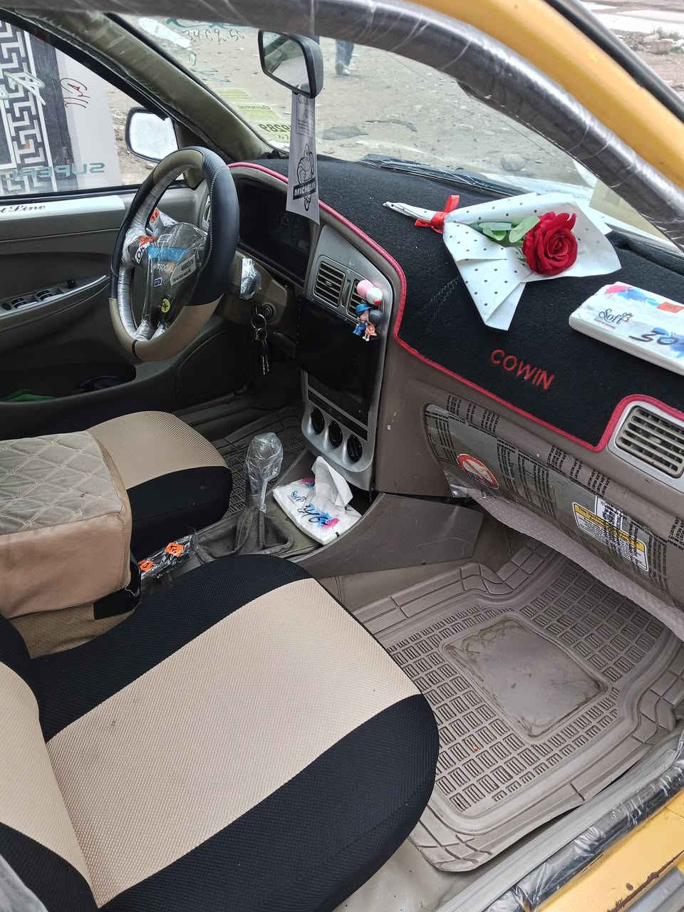 سلام عليكم كوين للبيع 2011 غرمات صفر شرعي بل موصل كاربون بانزين السياره مكينه وكير شرط عنوان موصل جديده
السعر 27 
***********
***********
