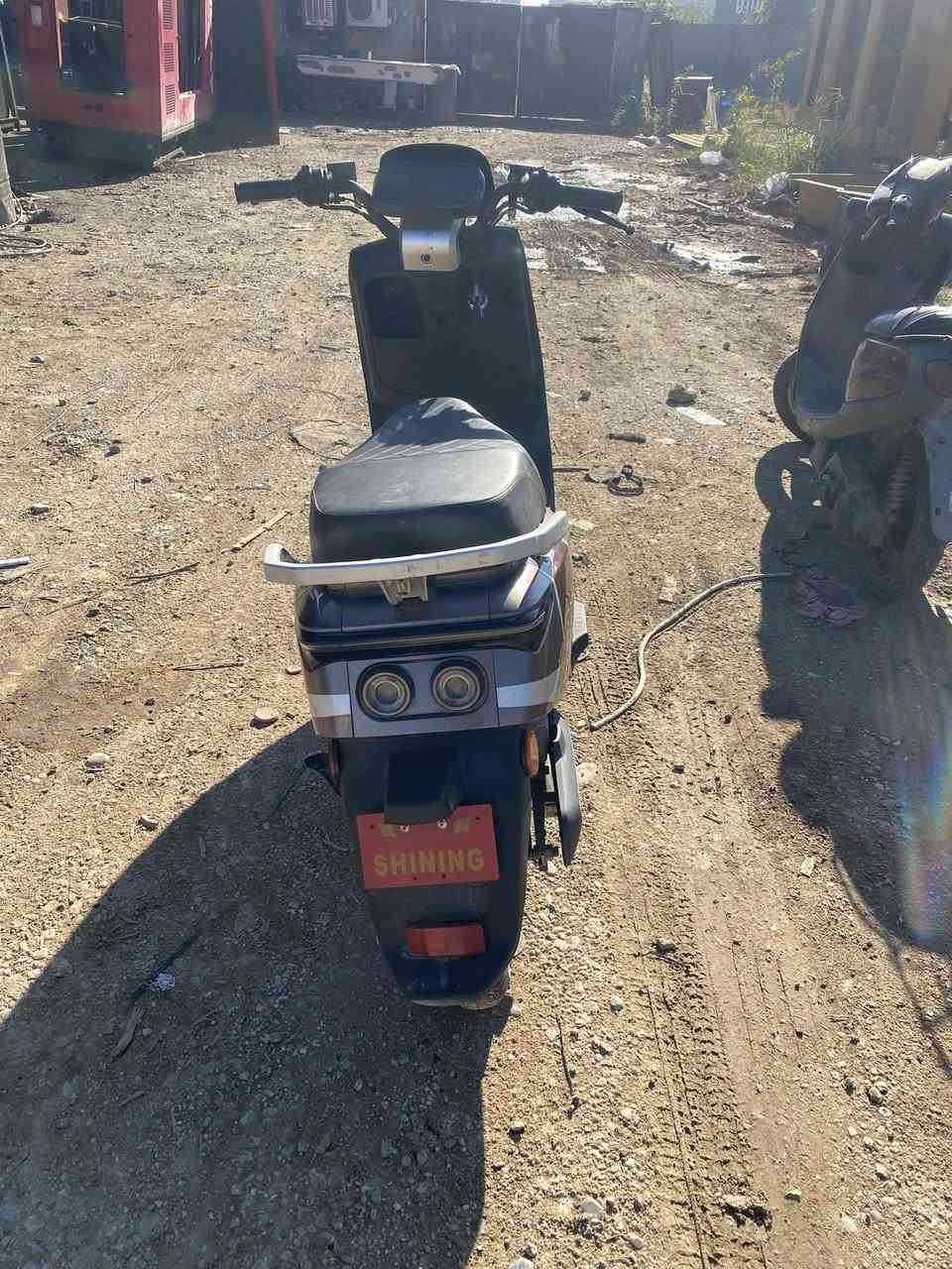 اسلام عليكم ماطور شحن ماطور جاهز مابي اي شي كلو كامل  السعر 500 الف وبي مجال قليل متواجد على الفيس وهذا رقمي ***********
