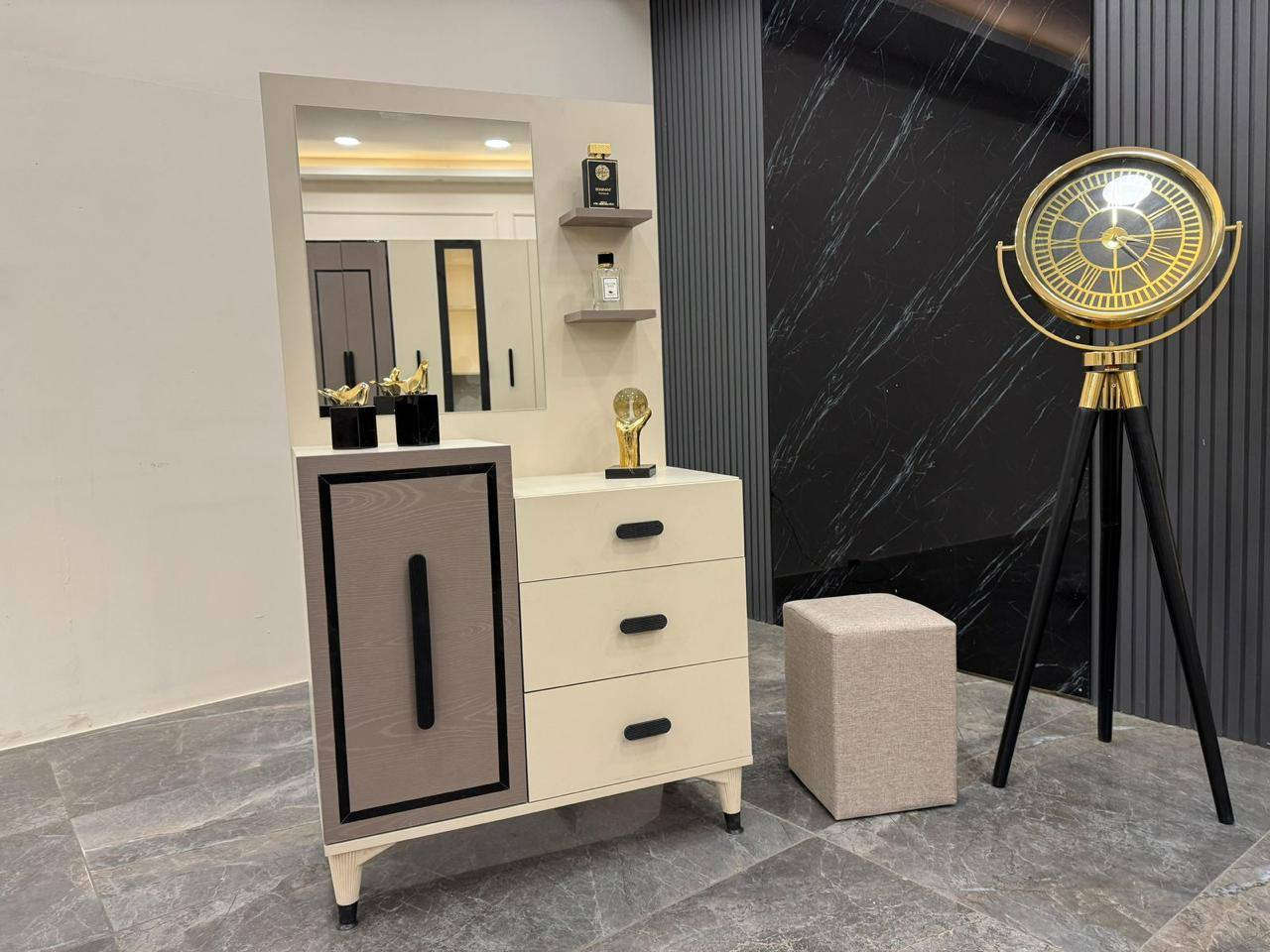 اهلاً وسهلاً بكم زبائننا ✨
تقدم لكم مجموعه الزيادي للااثاث التركي

* موديل كايا برو المودرن *

* 7 قطع*
  
*كنتور مع الملحق 3م *

* برغي وچوي حديد*
  
*سرير مخزن جك*

* شغل درجه اولى*

⚠️ ملاحظة: البيع بالنقد فقط 🚫

📲 راسلنا الأن وأحصل على كافة التفاصيل - او شرفنا بالزيارة 📍 العنوان نجف جامعه وفاء
الاستفسار مراسله الصفحه او تصال📞
***********
