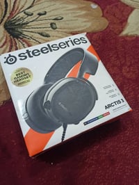 سماعات • إلكترونيات