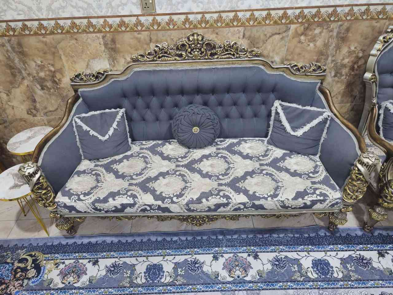 السلام عليكم تخم جديد نضافه 100/100 تركي 10 مقاعد ويا 3 طبلات السعر950 بي مجال بسيط العنوان بغداد البياع الشهداء ***********

