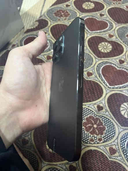 ايفون 13برو ماكس
داكرة 128
دبل سيم
مبدل شاشه وبطاريه اصليه
وياه شاحنه اصليه
جهازل حيل نظيف
السعر 500 وبي 
***********
