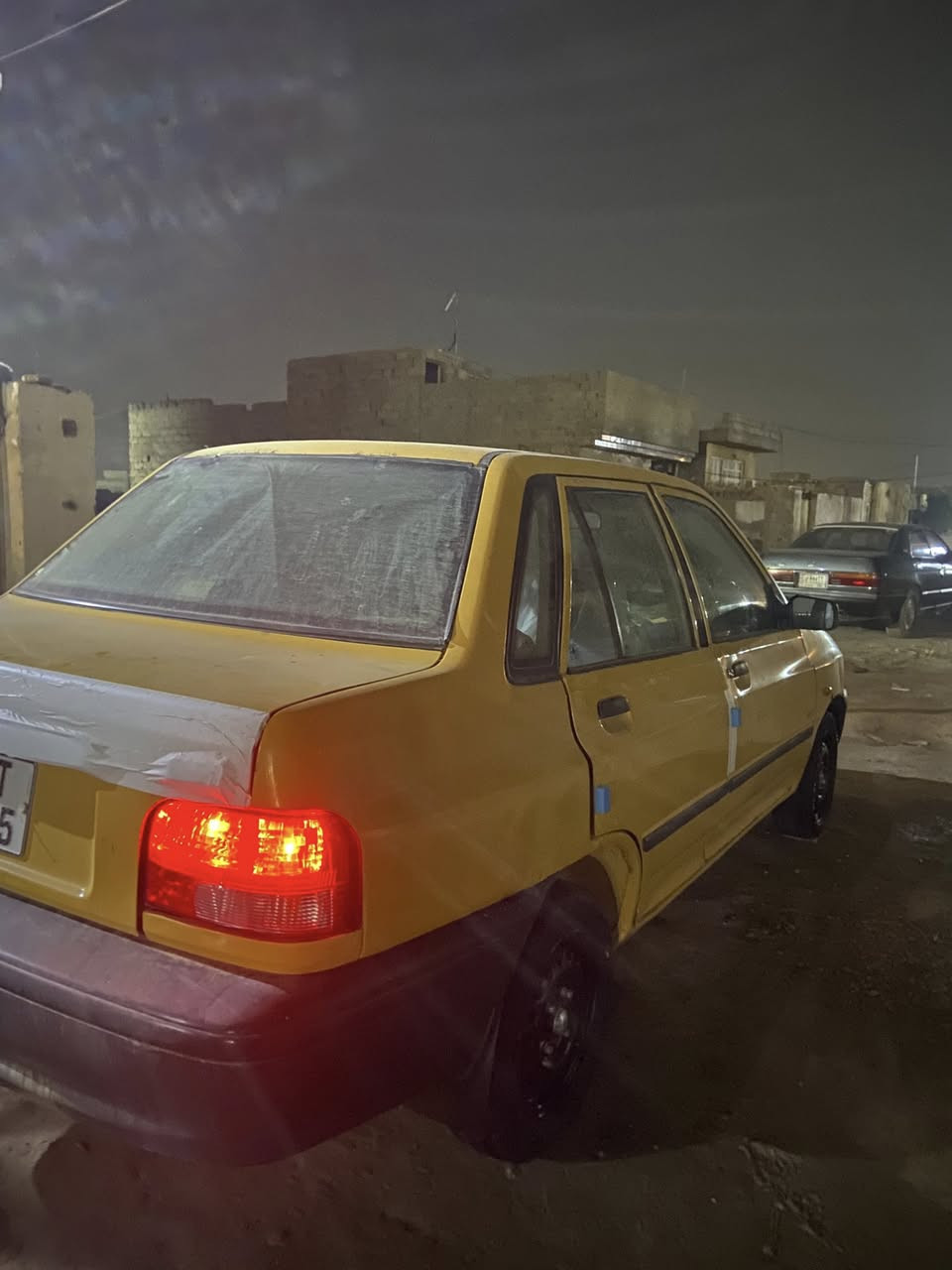 سلام عليكم
سايبا مديل2009 كير محرك مكفولات شواصي بلاد علة وضع الشركة تبريد تدفئة شغالات شرط تبريد ثلج داخل شوفة عينك كلة جديد كهربائيات كلها شغالة ضفيرة بلادية ارقام نكليزي سنوية بأسمي مصفر هيئة وغرامات سنوية لل29 السيارة فقط الهلالات الخلفية معمرة وصبغ علة كد الهلال فقط  السعر27 وبيها شي قليل ماعجبك المنشور اعبرة والسيارة جوة رجلك كلمن وسعرة العنوان بغداد سبع البور ***********
