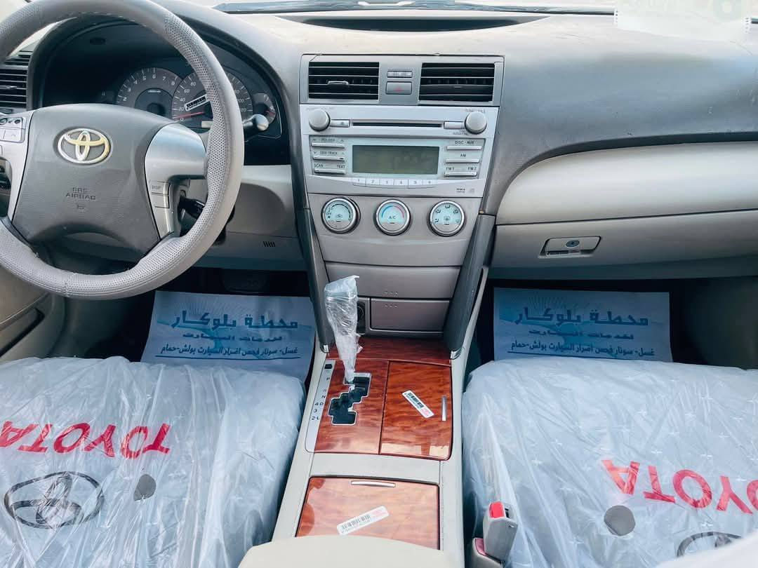 للبيع تويوتا كامري موديل 2009
وارد خليجي – شركة الفطيم
المحرك: 4 سلندر 2400 سي سي
الترقيم: بغداد – تحويل مباشر
الفئة: فول مواصفات (أعلى فئة)
الحالة: سيارة جاهزة
المواصفات:
تحكم ستيرن جهتين
كاميرا خلفية
مثبت سرعة
مقاعد كهرباء
بردة خلفية
فتحة سقف
حساسات أمامية وخلفية
تبريد قطعتين (ثلج)
إشارات بالمرايا
إدامة كاملة
الضمان والحالة الفنية:
كير ومحرك كفالة
صدر أمامي وخلفي
يوجد مكانين صبغ في الهلال الخلفي ويم الرقم الخلفي
باقي السيارة كفالة
السنوية باسمي
الصور برقم قديم، حالياً السيارة شادّة رقم جديد إنكليزي

رقم الهاتف (واتساب): ***********
