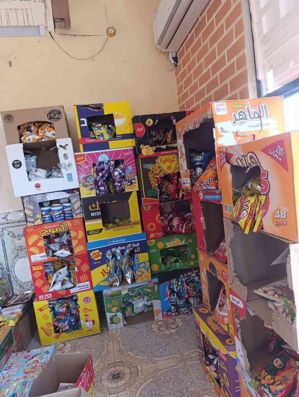 محل اسواق للبيع موقع مميز قرب البطاقة الوطنية والملاعب وحسينية سامي الطعيسي  (الدخل اليومي خيرر من الله) المحل لكطة وسعر مناسب جدا ومحل كلش مرتب 
سبب البيع عدم التفرغ محل مرتب ومعاميل وناس طيبةللتواصل خاص او الاتصال على الرقم 

***********
