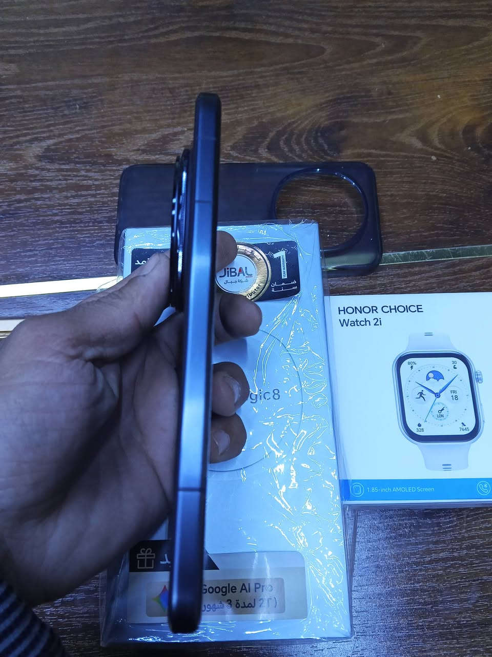 السلام عليكم 
هونر ماجك 8برو ذاكرة 512 نضافة 100/100 ملحقاته كامله ما مفتوحة + الساعه السعر(مليون و225) مكاني بغداد حي اور


**إذا كنت صاحب هذا الإعلان وتريد حذفه لأي سبب، رجاءا أرسل رسالة إلى الدعم الفني**
