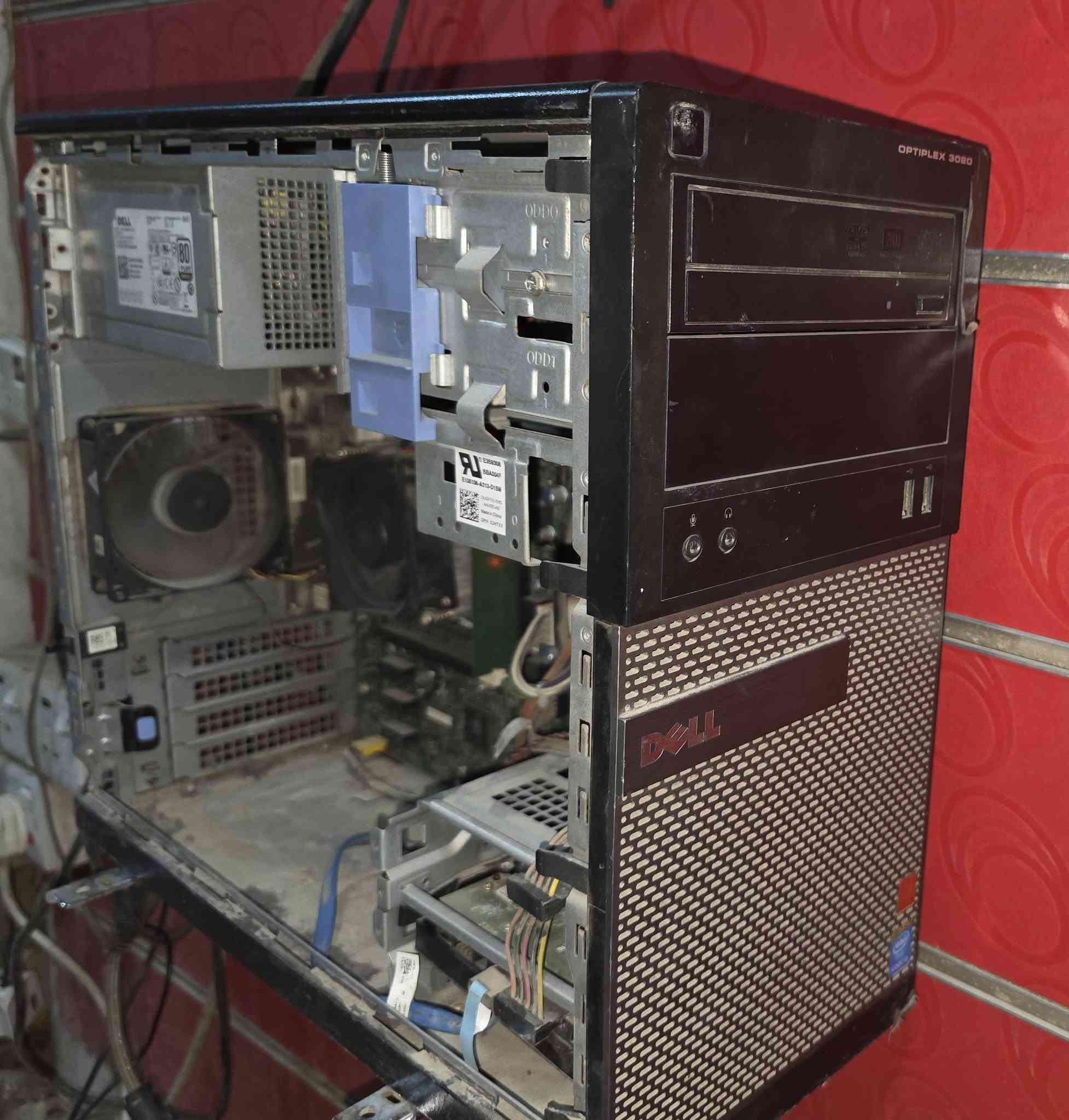 كيس 3020 Dell وشاشة Dell
CPU كور اي 3 الجيل الرابع
Ram 8G رام
HDD 500G هارد
فقط ب 100.000
للاتصال ***********

