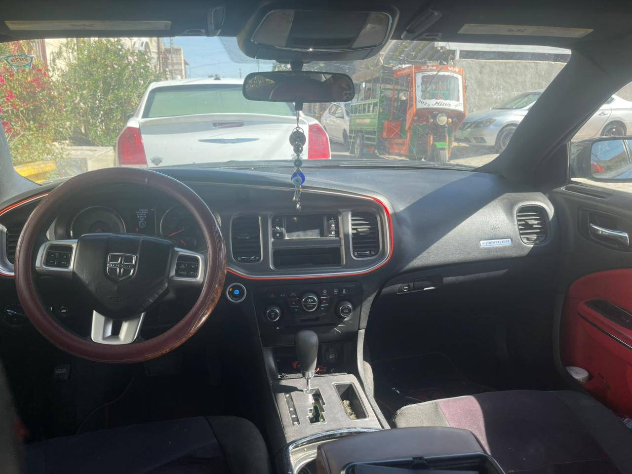 يا اللّٰه انفتح التسجيل
سلام عليكم ادوات ادوات
تشارجر 3600 موديل 14
السياره كفاله عامه
ما عدى المدكر الخلفي الأيمن
كفاله من كلشي من الكص والضربه والسرقه والعشائر السيارة خير من اللّه
السعر 85 وبيها مجال

***********
