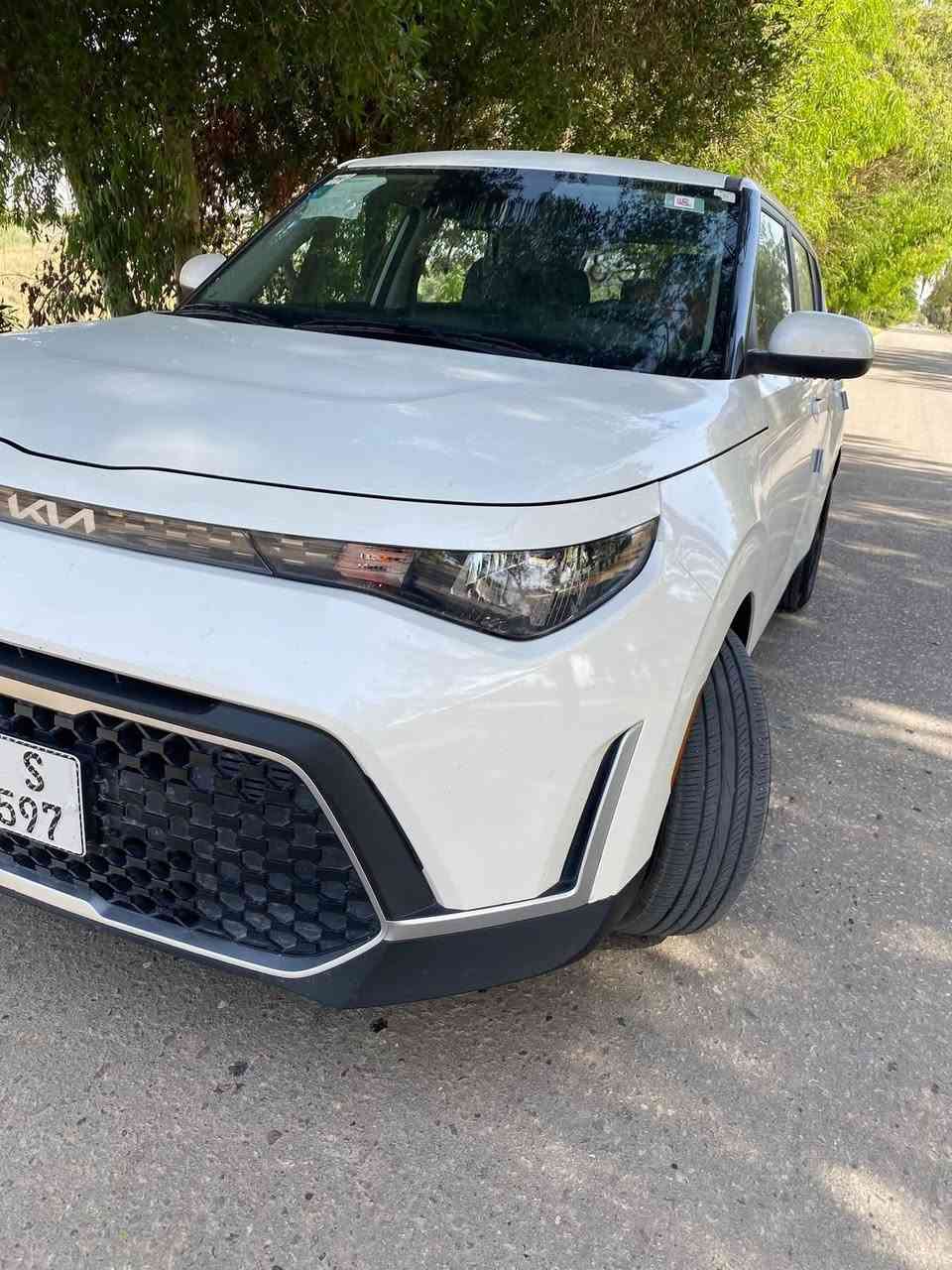 السلام عليكم

للبيع كيا صول موديل ٢٠٢٤  رقم بغداد الجديد بسمي

مواصفات اعتياديه محرك 2000 دوش المرغوب شاشة جبيره تحديد مسار اوتو ستوب تحكم ستيرن
السياره حالياً ماشيه 27الف فقط 
السياره بدون حادث بدون تبديل بدون صبغ
فقط بارد قليل بجاملغ الصدر
السياره على ايدي مشتريها من المستورد مباشرتاً وحيييل نظيفه
مكان السياره حله اثار بابل
السعر163وبيها
للاتصال
***********
