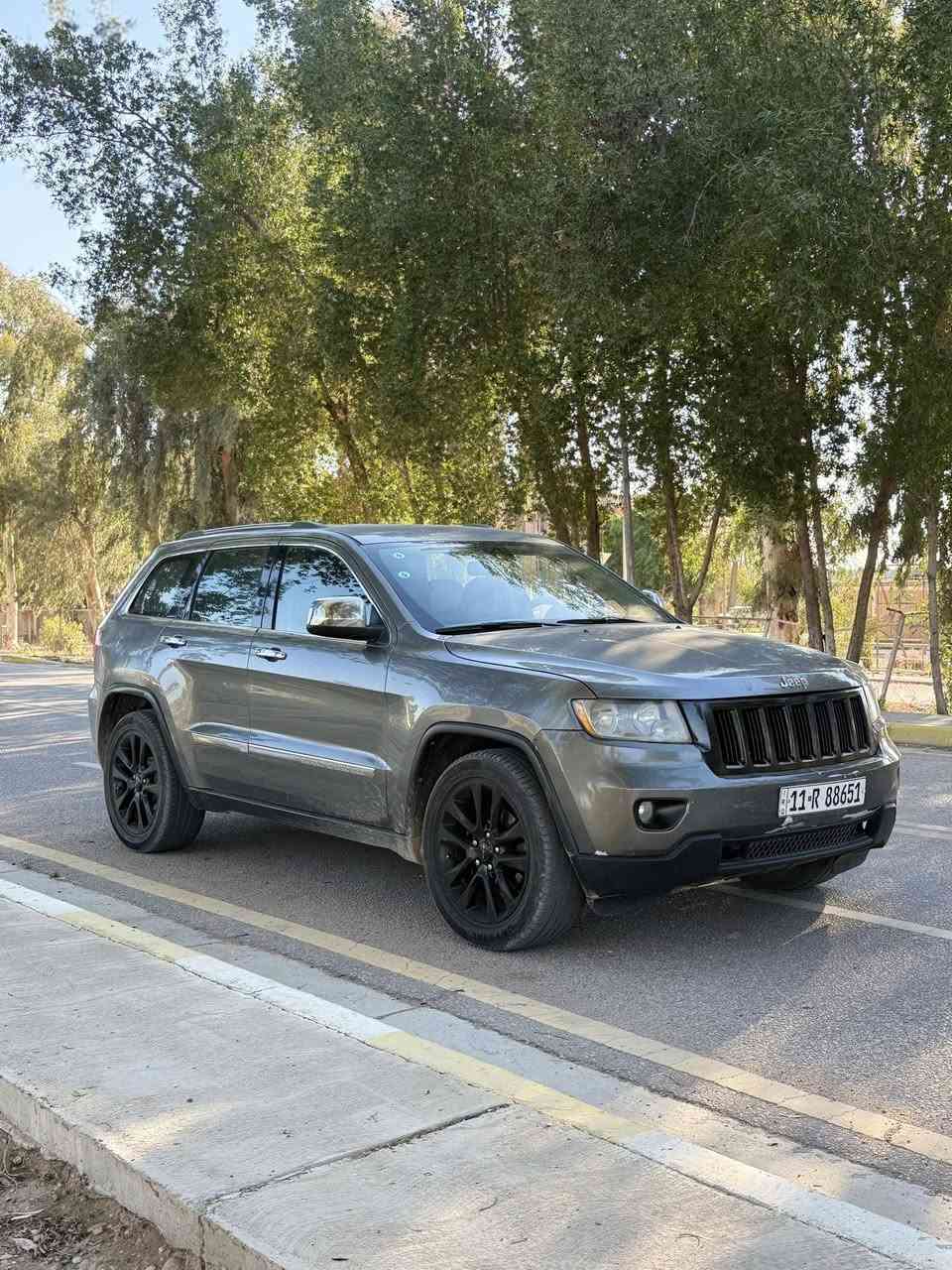 جيب لاريدو  2012
جيب شيروكي موديل 2012
وراد امريكي كلين (بدون حادث )
مكفولة كفالة عامة فقط الجاملغ الخلفي اليسر بارد قليل 
تخم تاير صدر تبريد اي نقص ماكو نهائيا 
4*4 دفع رباعي 
لون رصاصي فيلي 
محرك 6سلندر 
محرك 3600
السعر 165وبيها مجال بسيط  
اتصال ***********
