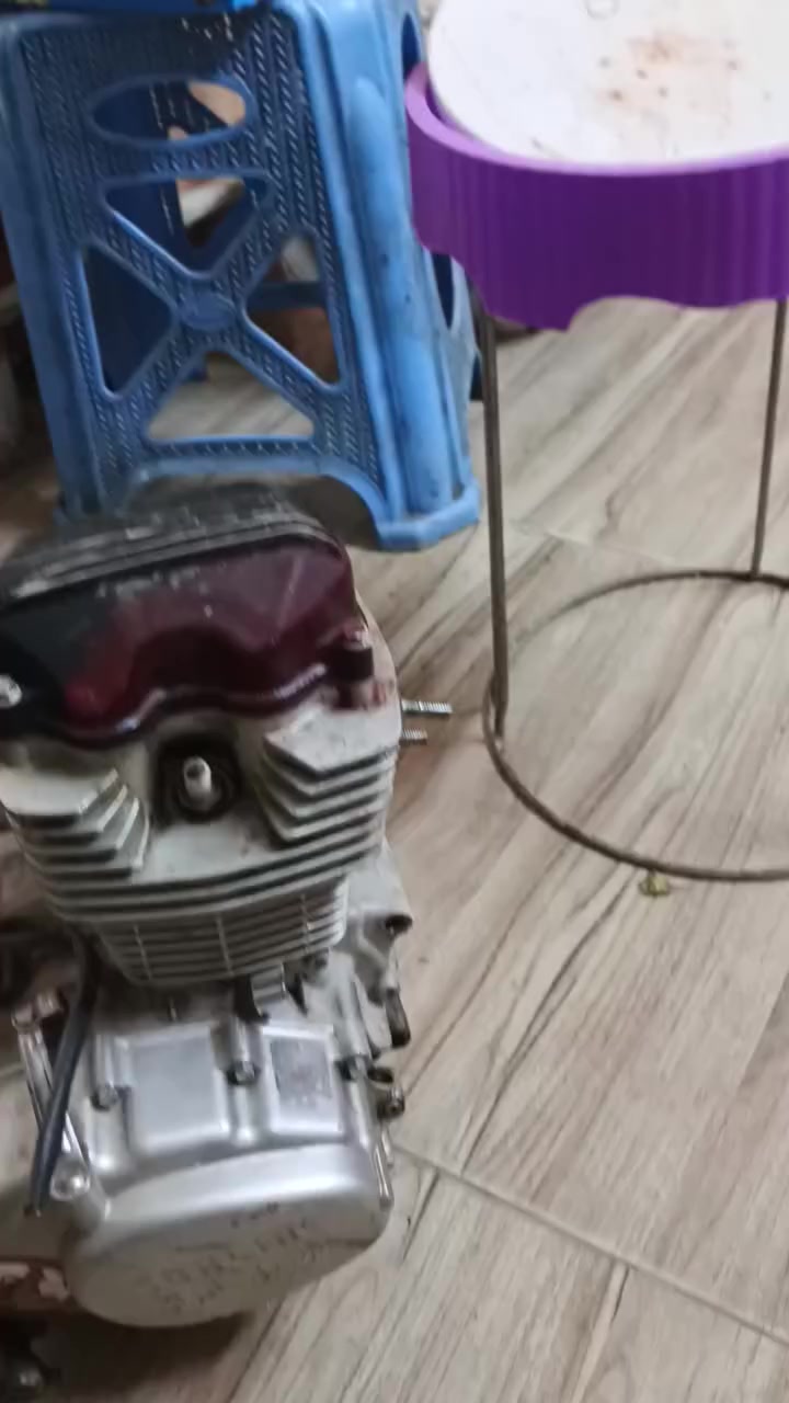 سلام عليكم مكينه نامه سونك مديل ٢٣ مكينه لانضوح ولا تبخير شغاله وجديده شغاله من أول هندر بس بيه شغله بصيطه مكان سيله مال فلاوين شوي محفور زايد وديها لتورنجي سويها الك مكاني بغداد بشعب ***********
