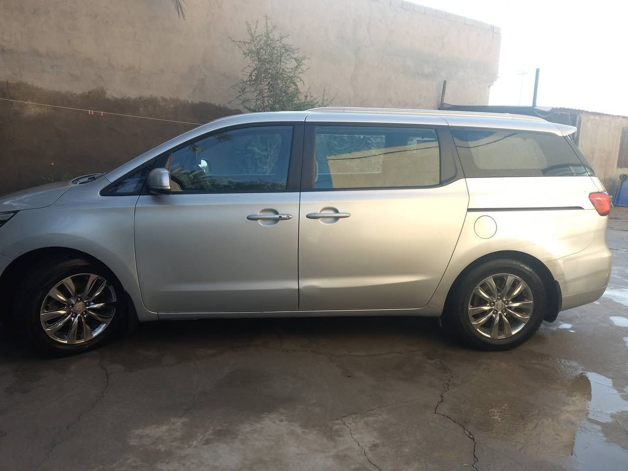 السلام عليكم، سيدونا موديل 15 أمريكي رقم كربلاء لون سلفر عنوان بابل، السعر 190 بيها مجال
الرقم***********
