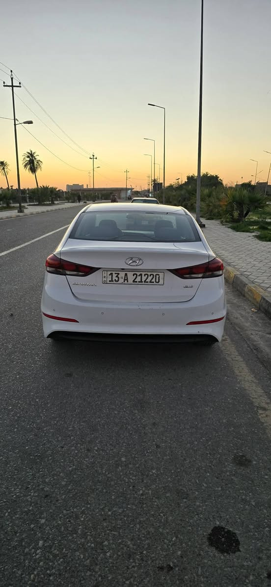 السلام عليكم 
الانترا  فول مواصفات ما عداء البصمة 2017
سياره مجفية 
مكينة  2000
كير محرك حدادية كفالة 
السعر    110$
رقم صاحب السياره *********** عمارة, ميسان
