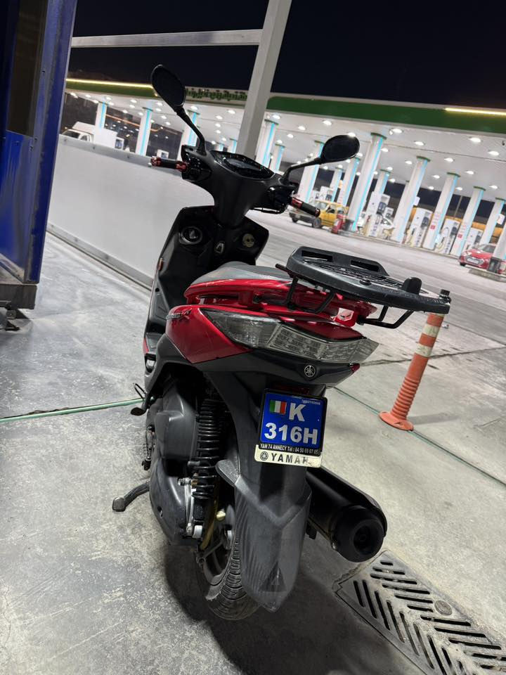 السلام عليكم
سكنس لد يابانية قبق نفخ  ستان حساس مكفولة من كلشي

شلعة ومعدل خير من الله فقط الكيلو متر واكف وما سويته لان كهرباء مكاني بغداد البلديات ***********
