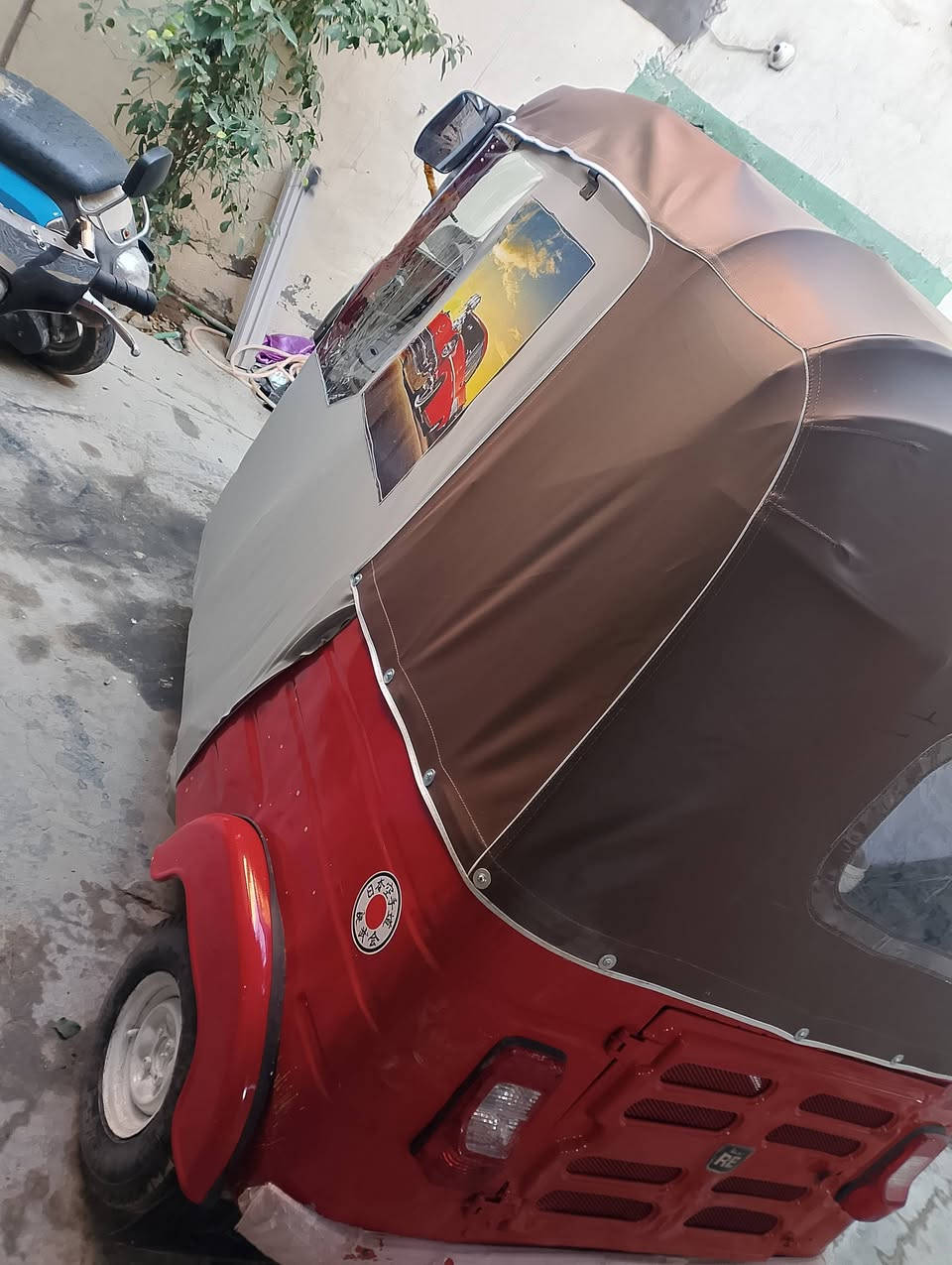 سلام عليكم تكتك البيع مديل 17 طالعه 18مصبوغه عام جماليه فقط مكاني كربلاء طوريج سعرهه 4200 وبيهه مجال  ***********
