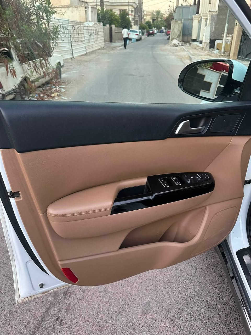 سبورتج ٢٠٢٠ جيتي لاين اعلى فئة بالمواصفات فوولمكفوله كفاله عامة لا صبغ ولا بارد ولا تبديل ولا حالوب  🟢ماشية ٤٨   ألف 🔴 جديده جدا السيارة بدون اي نقص بوضع الوكالة بأسمي سنوية اصدار جديد لغاية ٢٠٣١ وهزة جديدة يعني تحويل ثاني يوم 
السعر 🚘     ٢١٥     وبيها مجال بسيط 
بانوراما 🌈 داخل جلد لونين جديد جدا 🌈 بصمة تشغيل وبصمة ابواب وتشغيل عن بعد 🌈 كراسي كهرياء 🌈 صندوك كهرباء🌈 مري شفط وانارة ترحيب بالمري🌈 شحن واير لي تلفون  وشاشة كار بلي وشاشة اعطال 🌈هند بريك بصمة ومانع انزلاق وصعود منحدرات 🌈وحساسات  امامي وخلقي ورادرات  وبعد بيعا هواي مواصفات 
مكاني بغداد الاعظمية ***********
