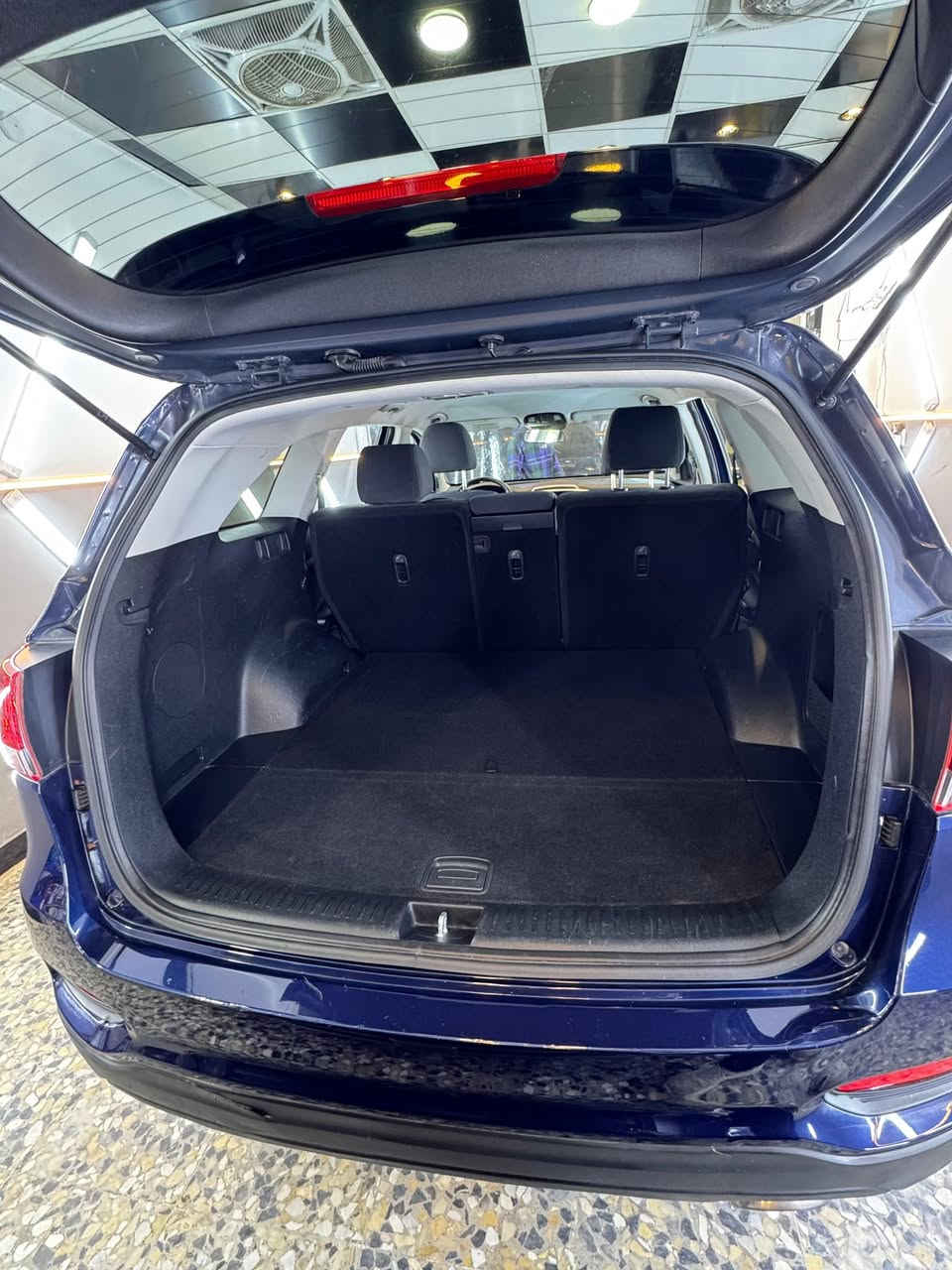 سورنتو للبيع ٢٠١٩ 
بصمة شاشة كبيرة 
تدفئة كشنات وتدفئة ستيرن 
تحكم ستيرن ٤ وضعيات قيادة 
نانو سيراميك مع ضمان خمس سنوات 
السيارة ٤ سلندر ٥ راكب وارد امريكي 
قطعتين صبغ فقط
السعر 170وبيه مجال 
***********
