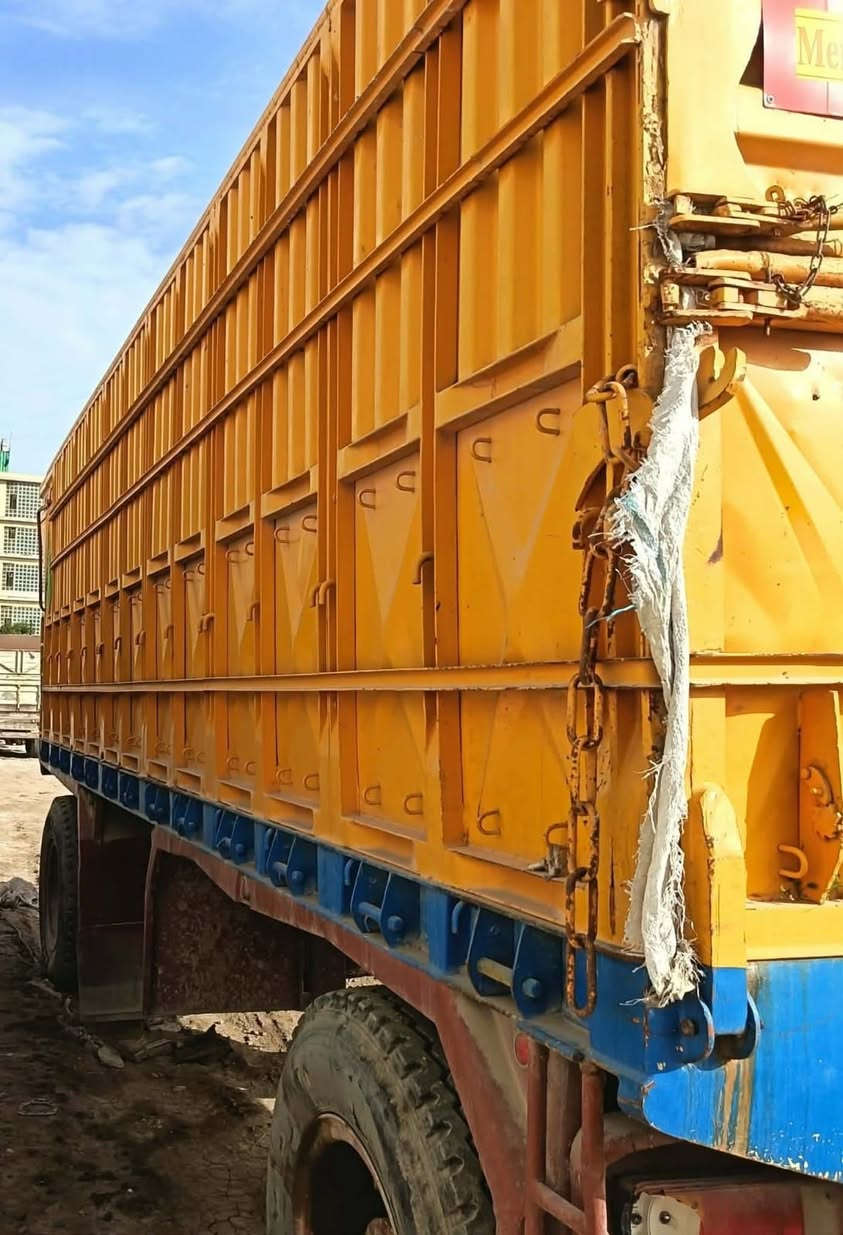 رقم 7
بسم الله الرحمن الرحيم 
سلام عليكم مدير الكروب المحترم
110 ورقه بيه مجال مكان بغداد عوريج مقابل مخابز باب الاغا
*********** جمال 
***********ابو عبد الله
حي العسكري مجاور دائرته مرور تقسيط
 مقطورةحداديه للبيع
طول ٧ متر و ربع
ارتفاع 1.90م
دناكير جي اف اطارات تخم جديد مصبوعه داخل و خارج
هواء كامل و كهرباء كامله
