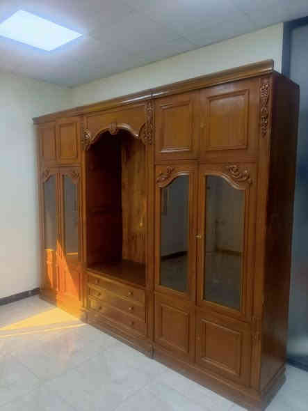 بوفية صاج للبيع طولها ٣/٢٠سم 
الجزء الثاني ٢/٥٠سم للبوفية السعر ٢٥٠ الف دينار الاتصال على الرقم ***********الموقع بغداد الكرادة
