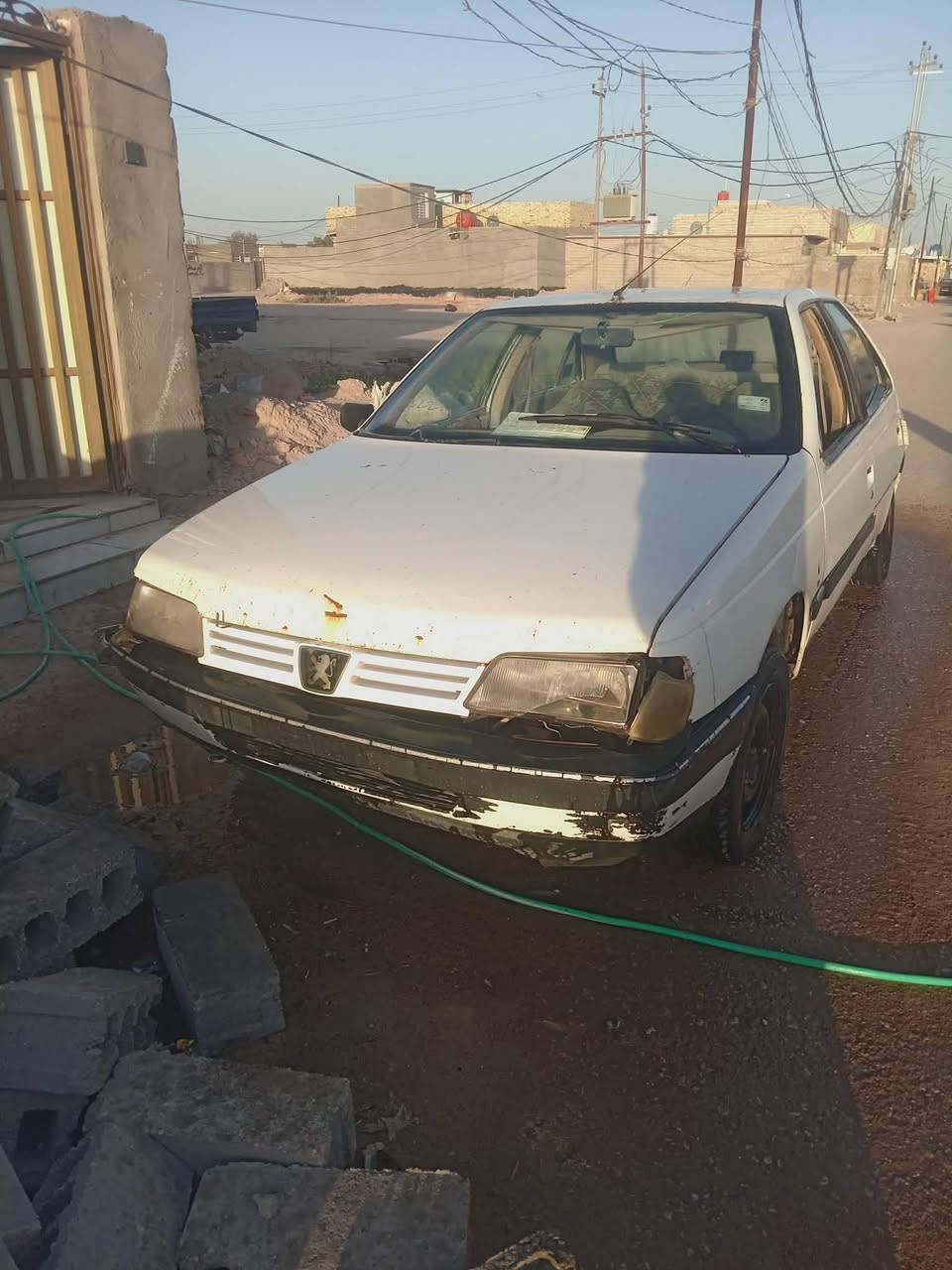 بيجو ٤٠٥ موديل ٢٠٠٩ رقم نجف راعيهة موجود بحي السلام السيارة نضيفة مابيهة نقص  بس كايمة ابيعهة عل حطتهة واكفة السعر ٢٣ وبيهة مجال ***********
