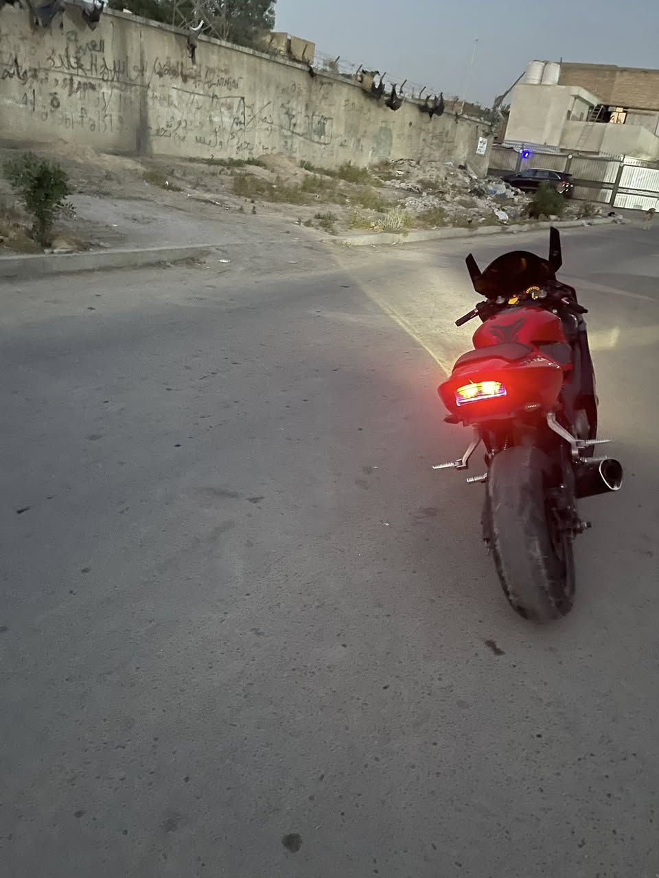 افوراي للبيع مكينة مفتوحه حماوه انسه نكره بكل وكت سعرها 17 مكاني زعفرانيه
‭***********‬ اتصال

‪+964 775 387 8396‬ واتساب
