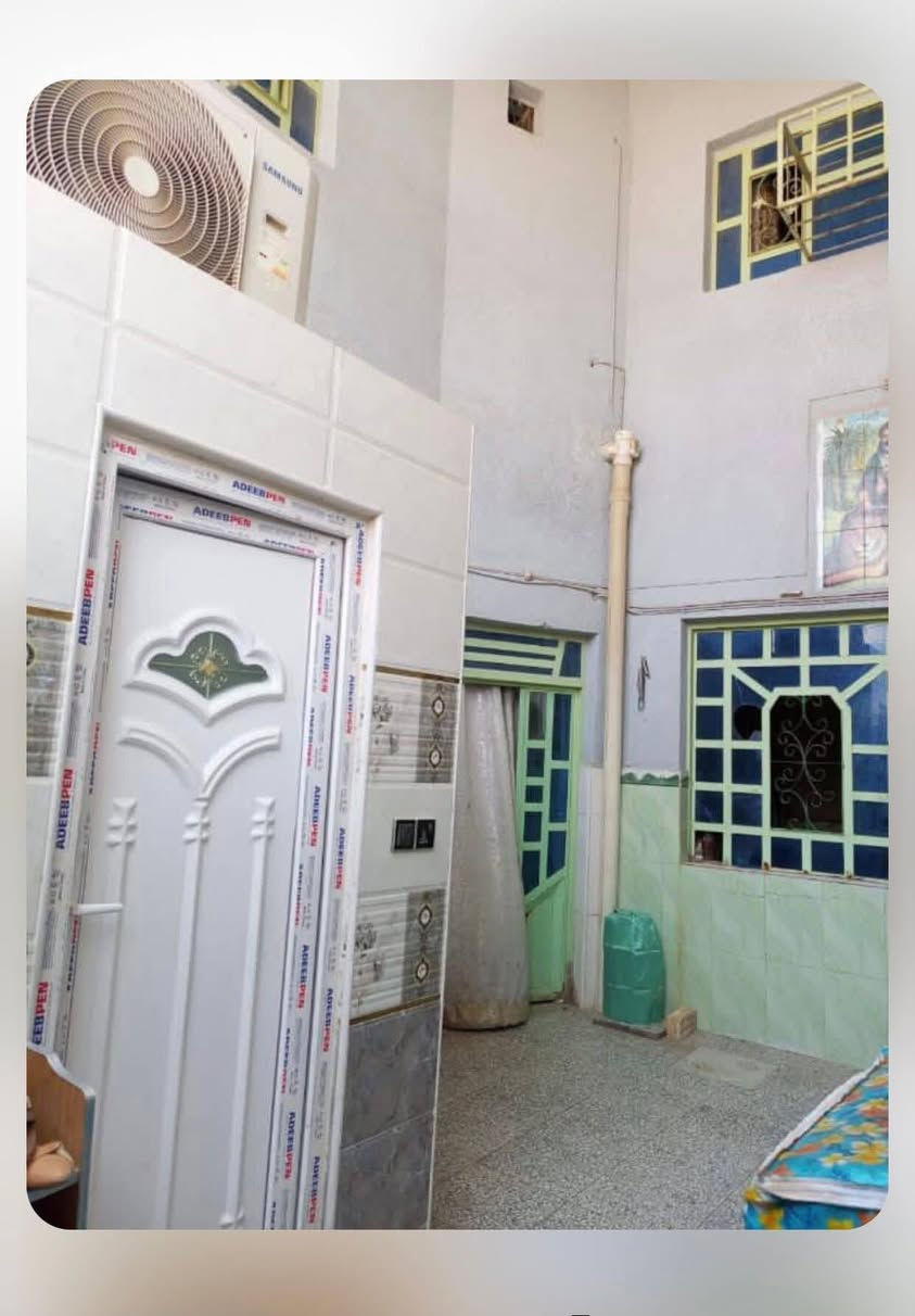 بيت لبيع ٩٣متر بالنصربانزين خانه قرب البريد طابقين الاول صب الثاني عكاده لاستفسار الإتصال واتساب ***********

